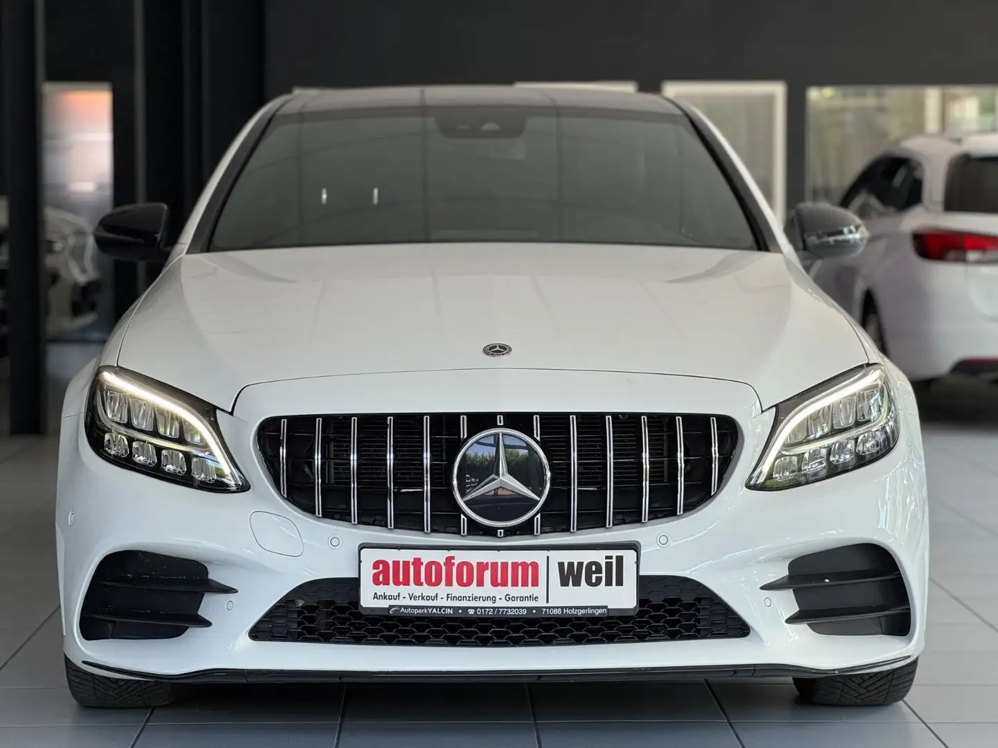 Mercedes-Benz C 180 CGI *AMG-LINE*NIGHT*DIGI-C*AMBI*R-CAM*ACC* Weiß - 2