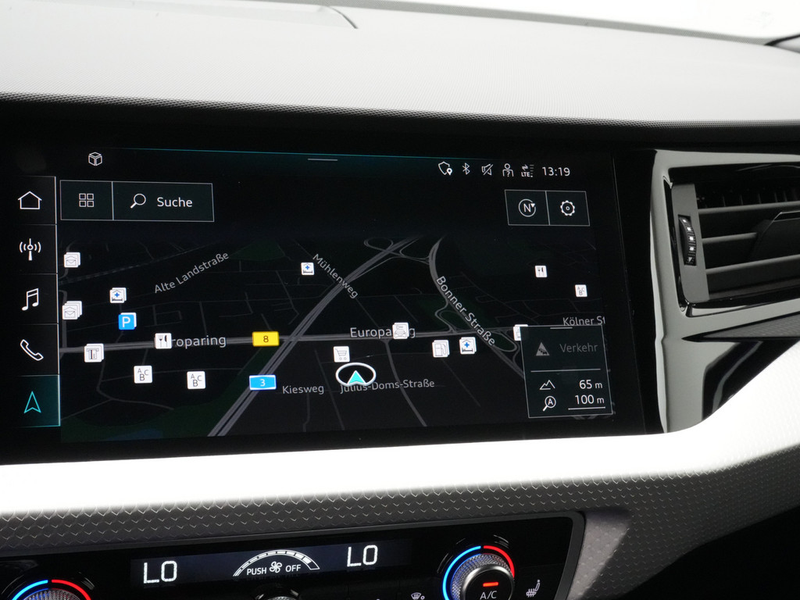 Audi A1 S line VIRT NAVI SHZ KAM LED PDC — photo 7