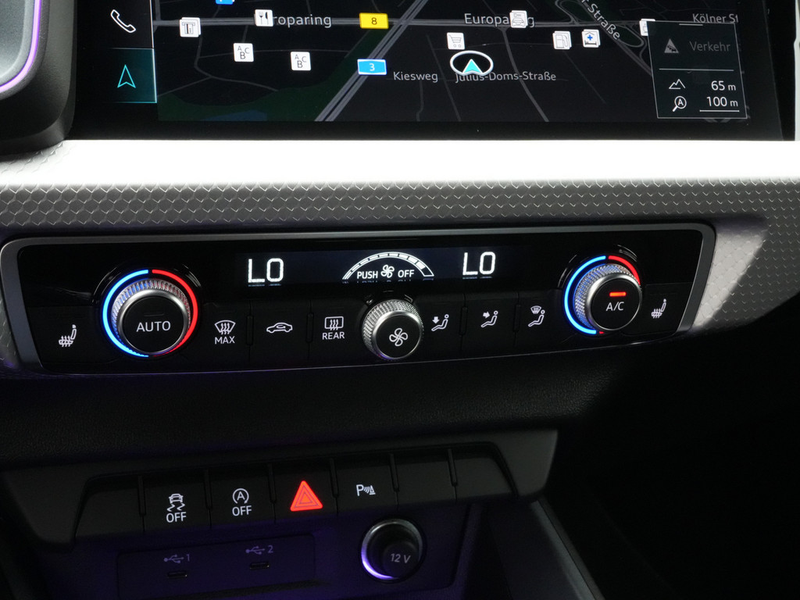 Audi A1 S line VIRT NAVI SHZ KAM LED PDC — photo 12