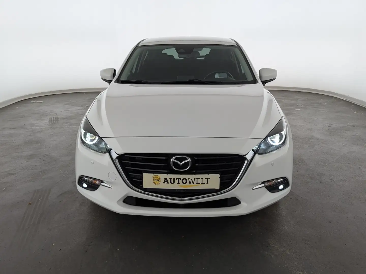 Mazda 3 Mazda 3 2.0 SKYACTIV-G 120 Sports-Line AHK+NAVI+ White - 2