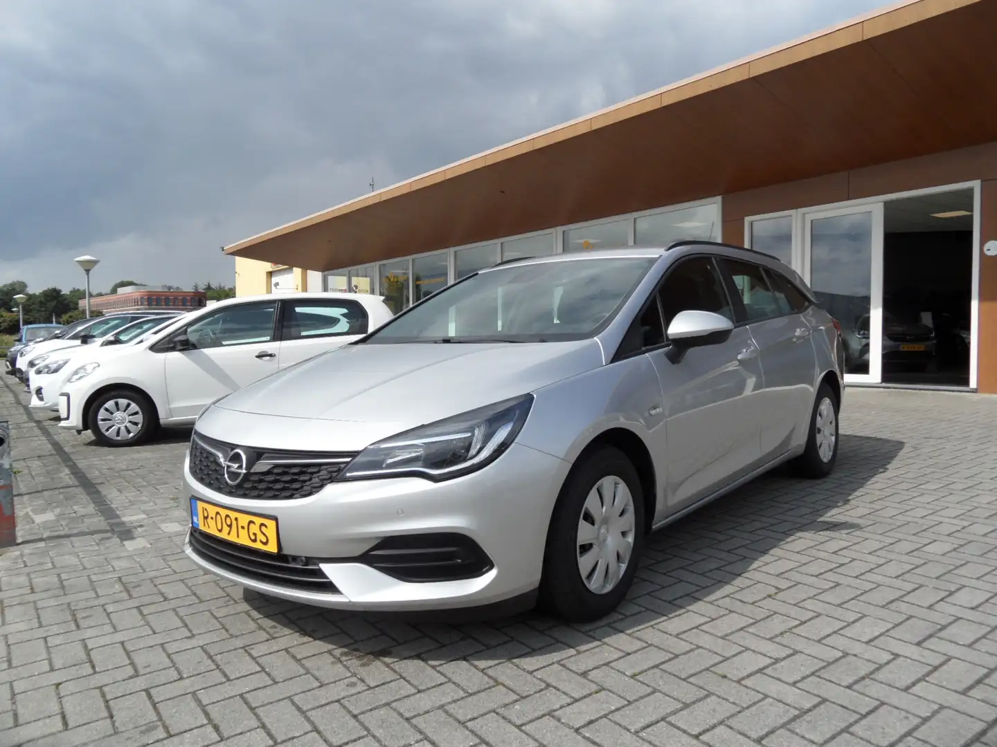 Opel Astra Sports Tourer 1.5 CDTI Launch Edition Grijs - 1
