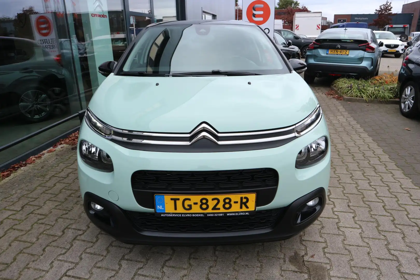 Citroen C3 1.2 PureTech S&S Shine NAVI CAMERA CLIMA CRUISE PD Vert - 2