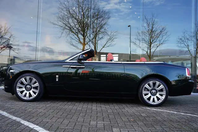Rolls-Royce Dawn 6.6 V12 GERESERVEERD