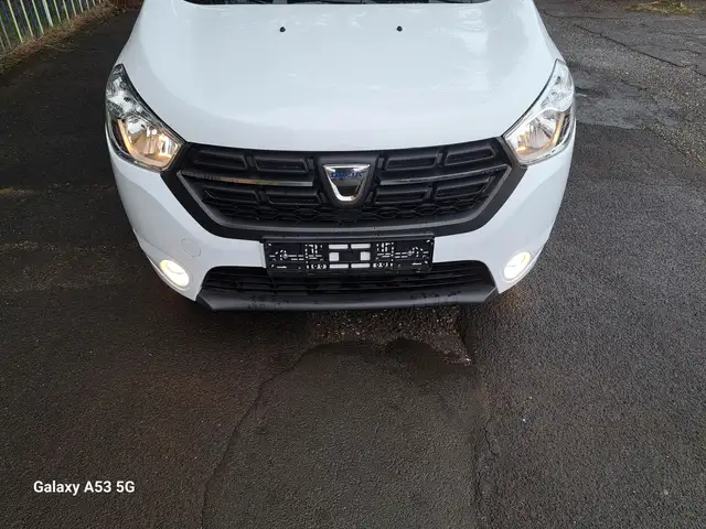 Dacia Dokker Comfort,1,6 LPG, TÜV Neu, Navi,Kamera,PDC,Klima