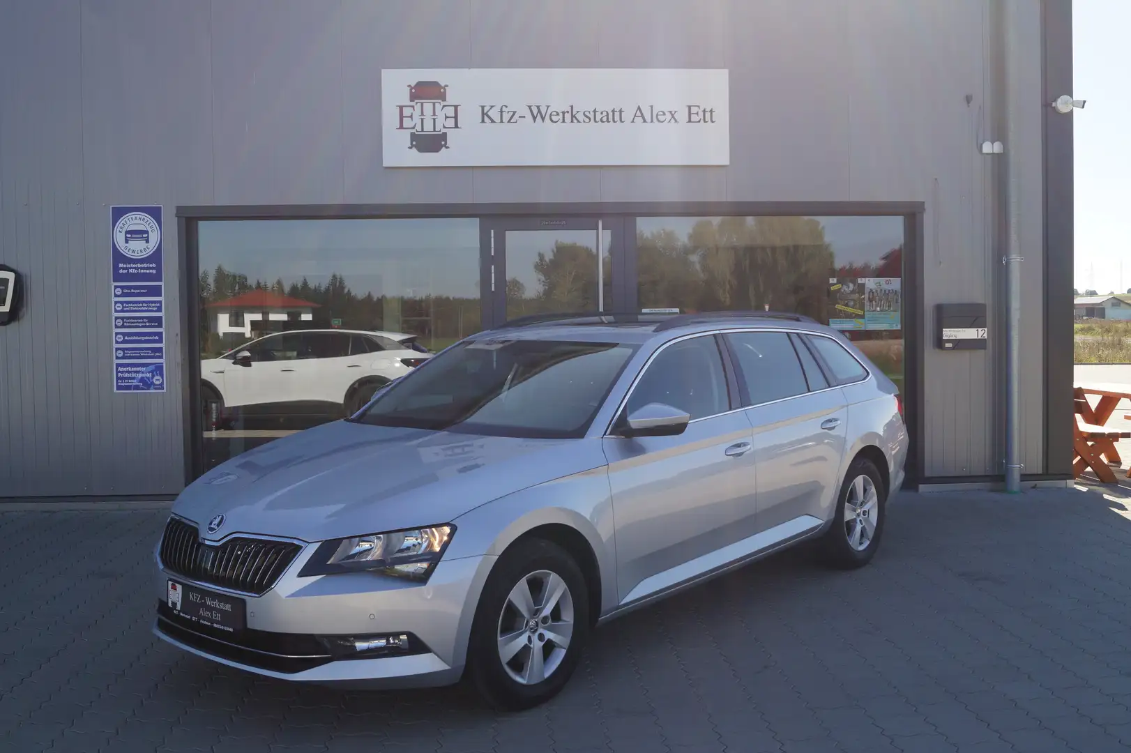 Skoda Superb Ambition Argent - 1
