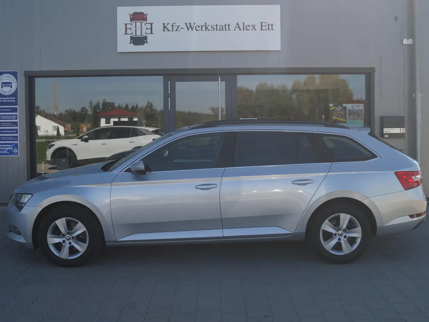 Skoda Superb Ambition Argent - 2