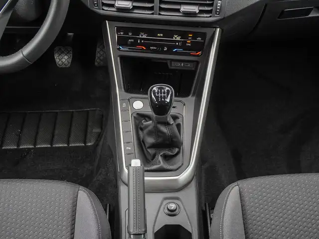 Volkswagen Taigo view 14