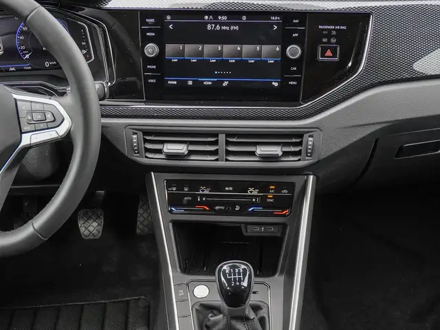 Volkswagen Taigo view 12