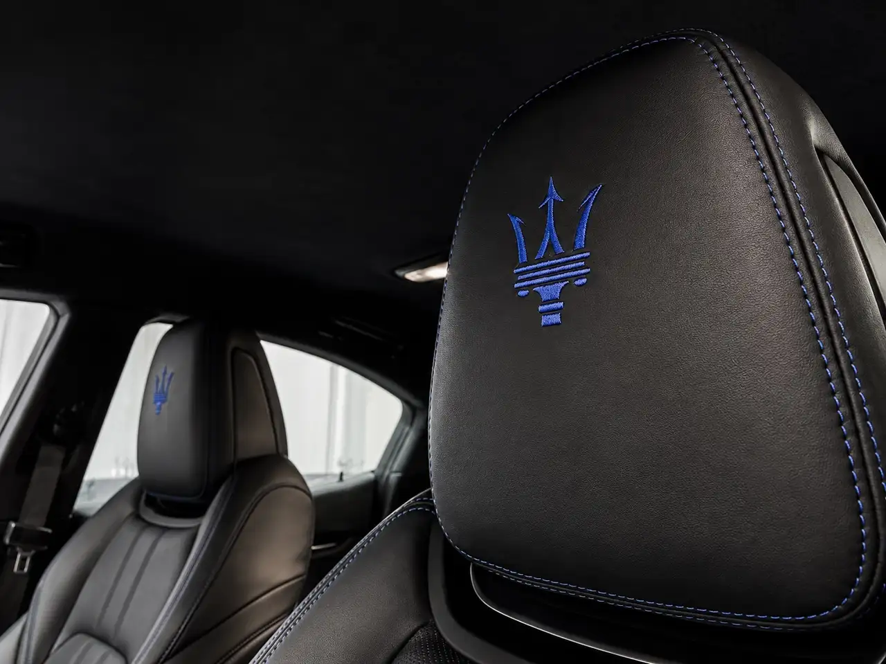 Maserati Ghibli 2021 — фото 12