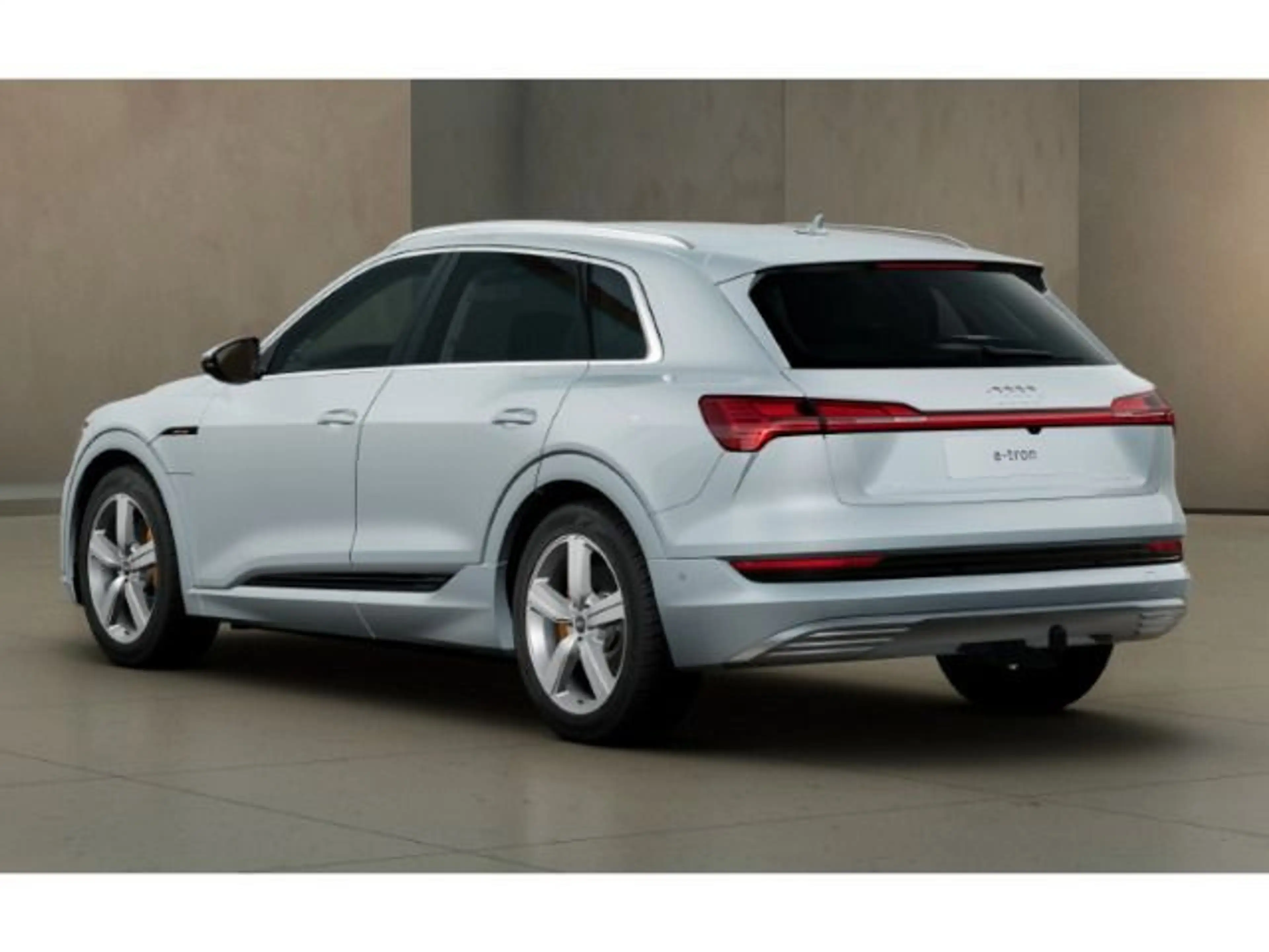 Audi e-tron advanced 55 quattro NACHTSICHT*AHK*RFK — photo 4