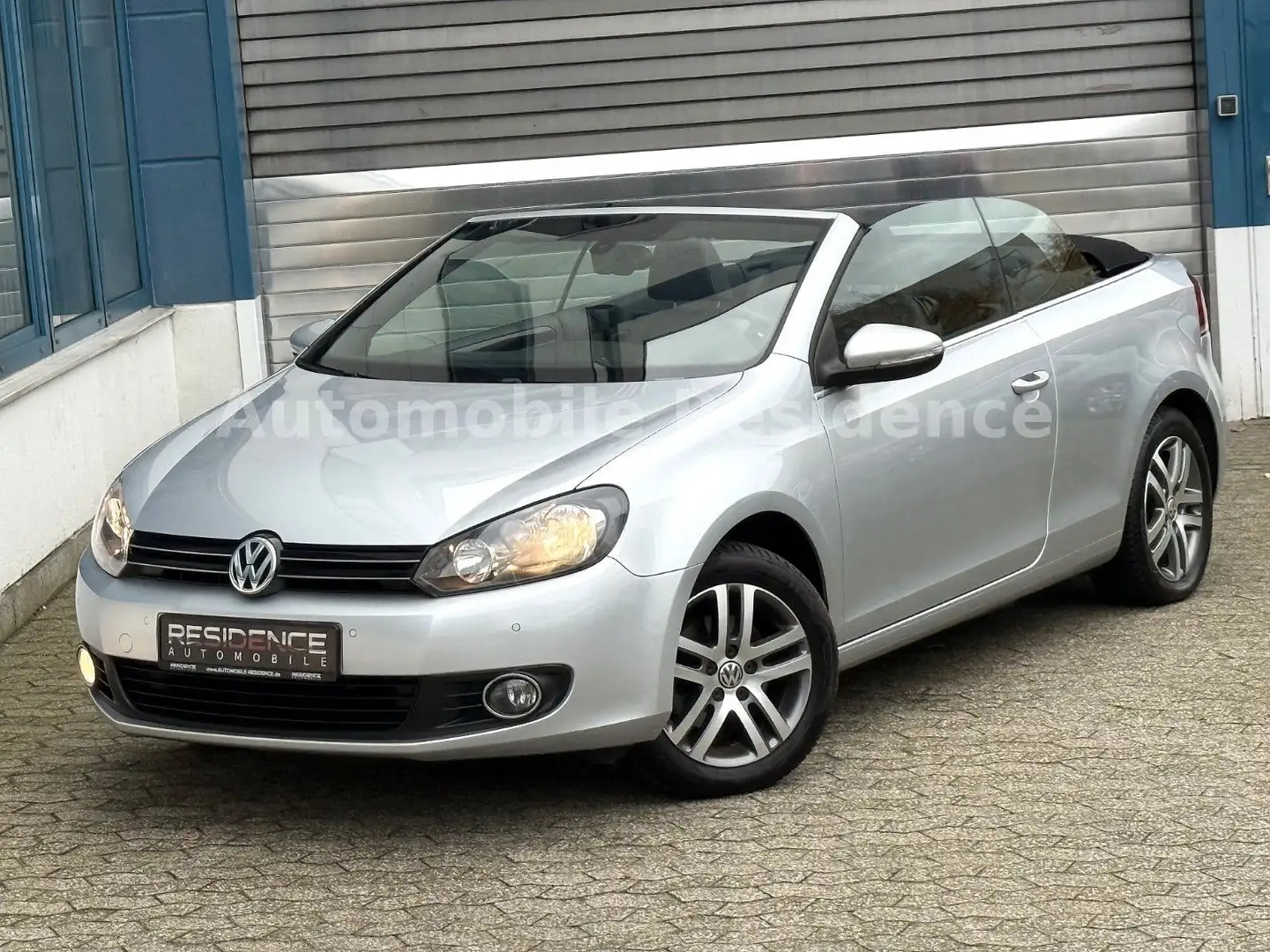 Volkswagen Golf VI Cabrio 1.2TSI*LEDER*AHK*MFL*PDC*ALU*TEMP Silber - 1
