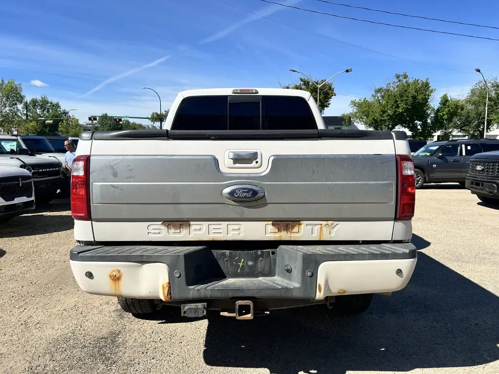 2015 Ford F-350 Super Duty Lariat Crew Cab 156 | MoonRoof | Platinum Pkg | FX — photo 7