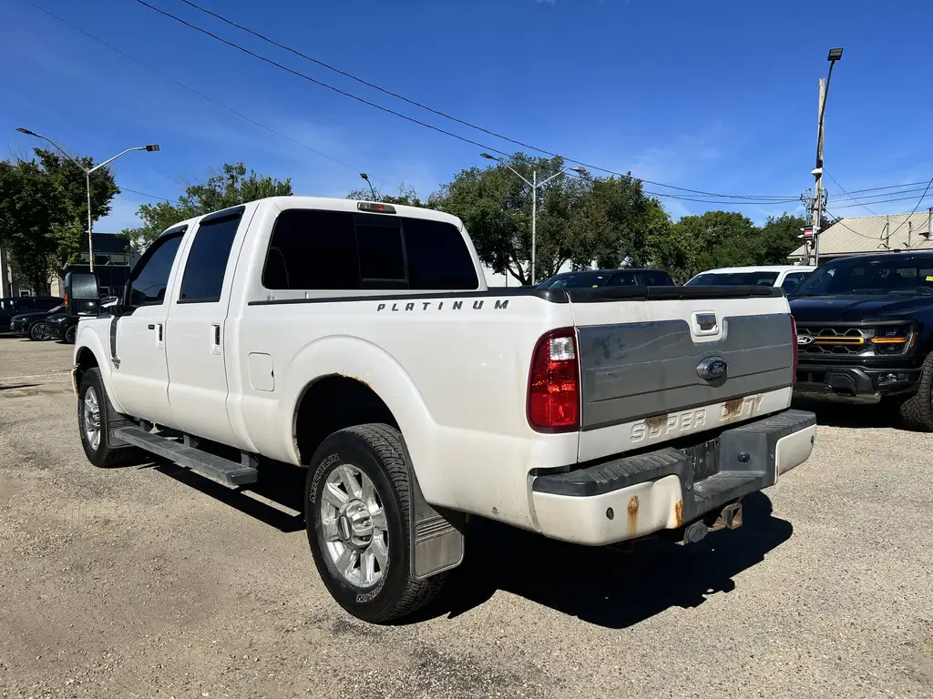 2015 Ford F-350 Super Duty Lariat Crew Cab 156 | MoonRoof | Platinum Pkg | FX — photo 6