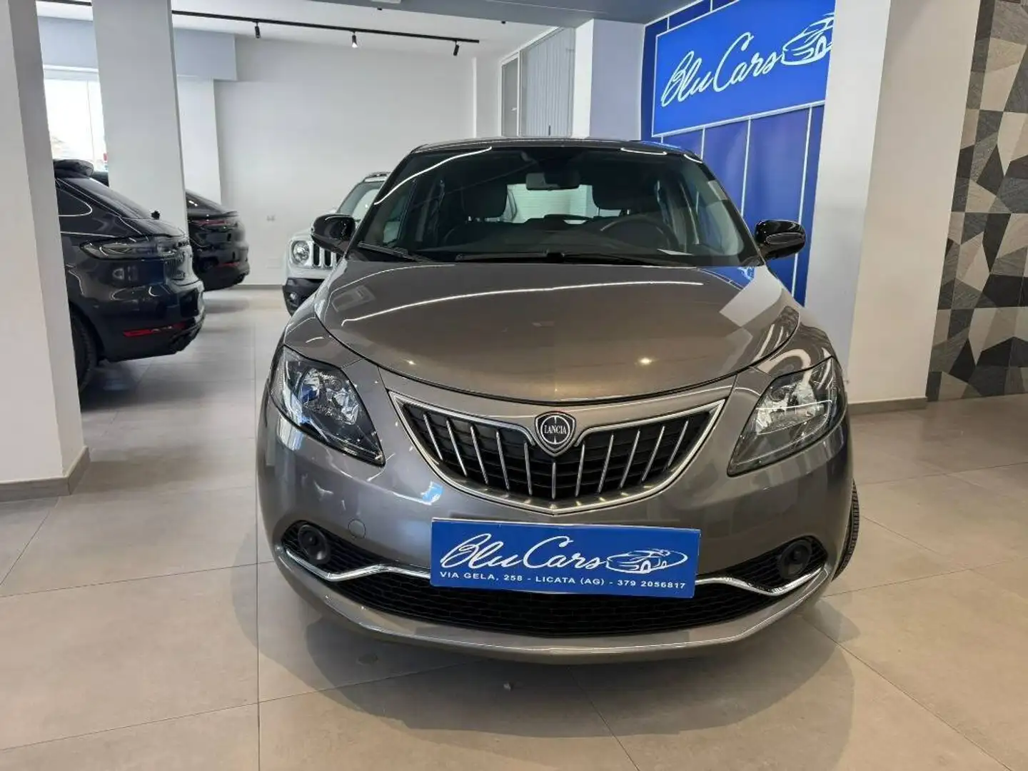 Lancia Ypsilon 1.0 firefly hybrid Silver s&s 70cv Gris - 1