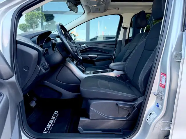 Ford Kuga view 9