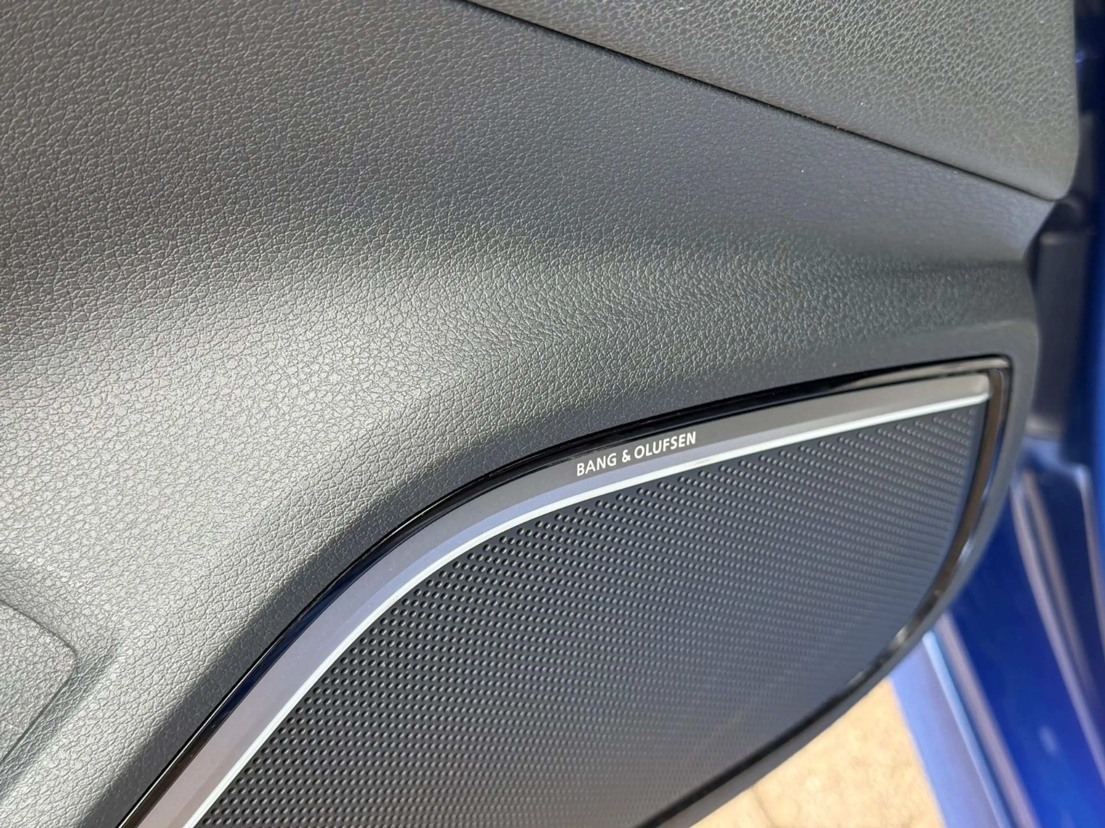 Audi S3 Sportback 2.0 TFSI quattro Bang&Olufsen LED — photo 10