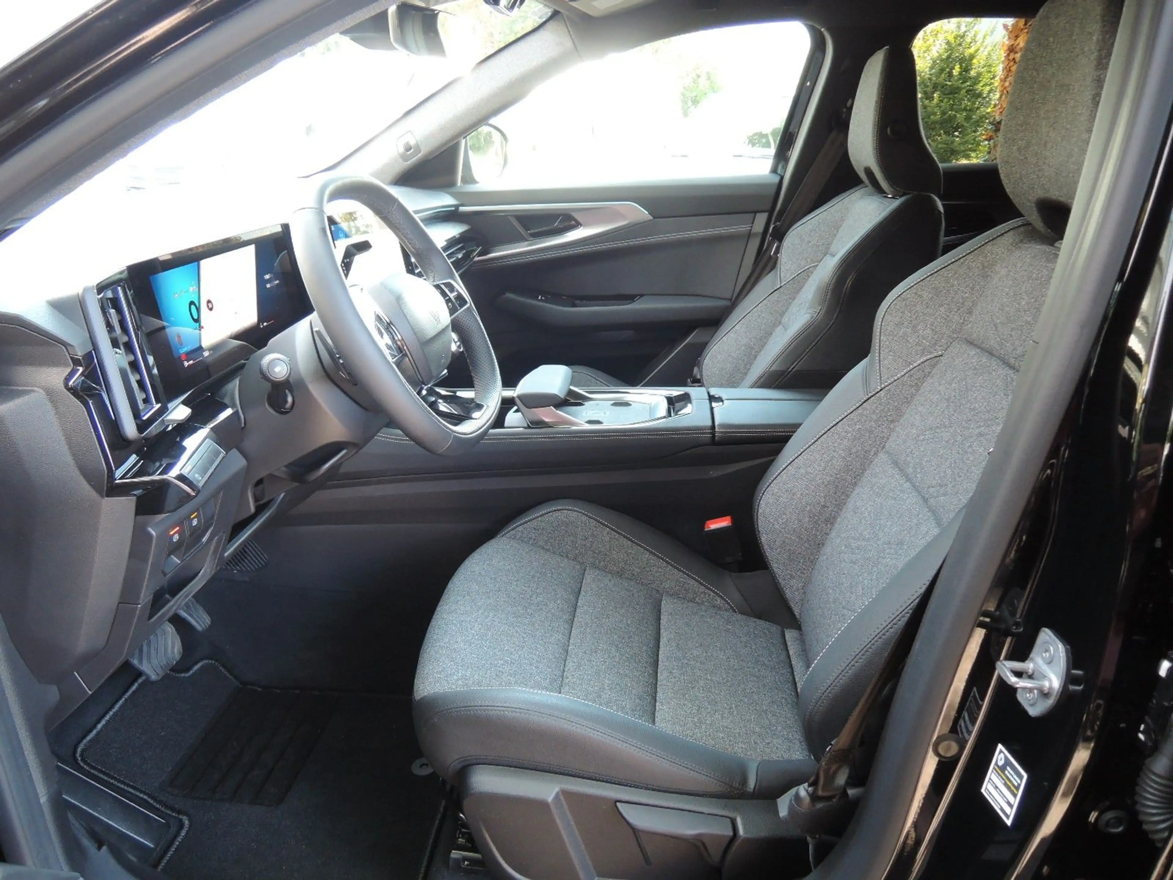 Renault Austral 160 Techno Automatik  GJR,Winterpaket — photo 11