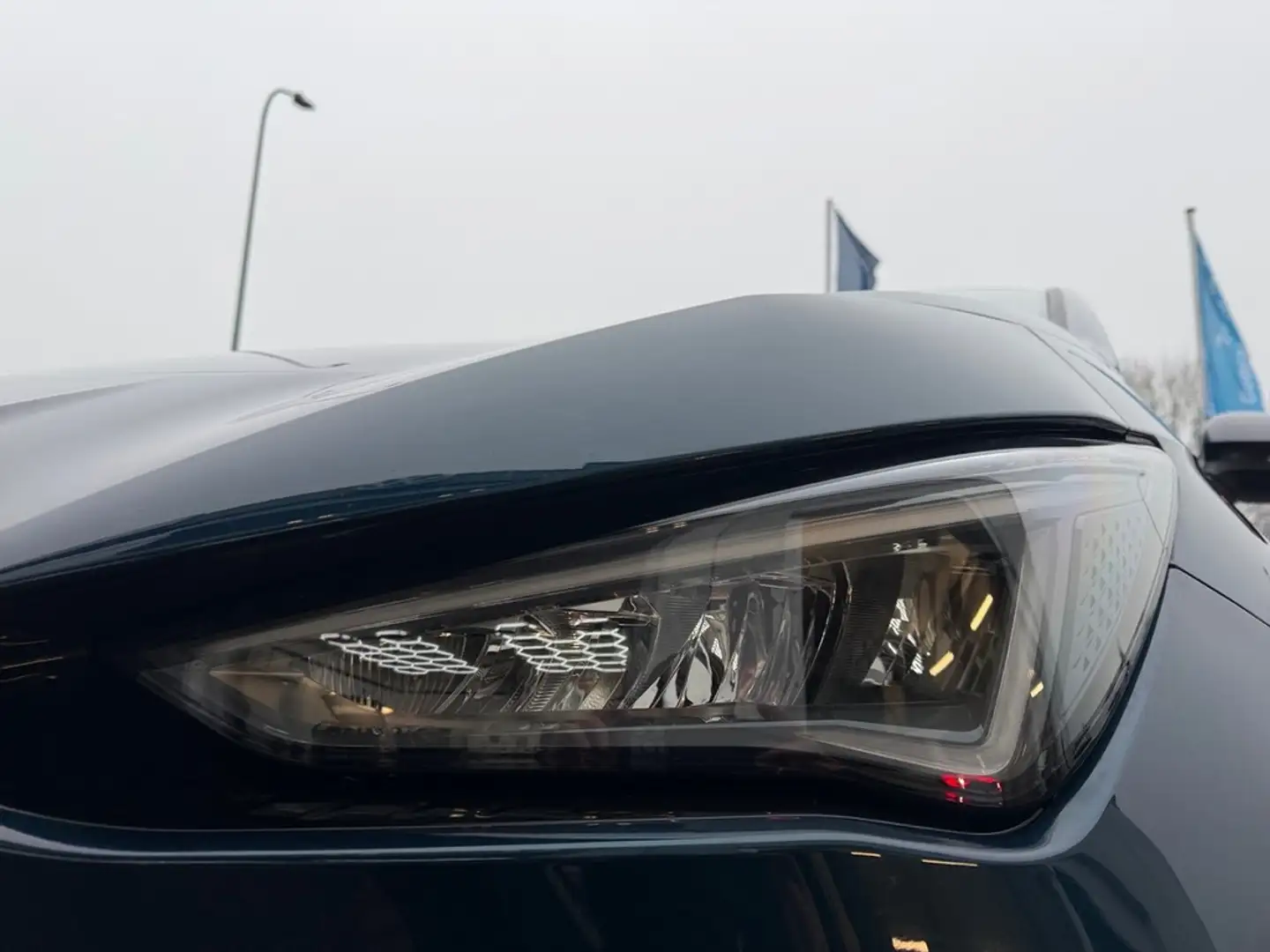 CUPRA Born 150 KW Blau - 2