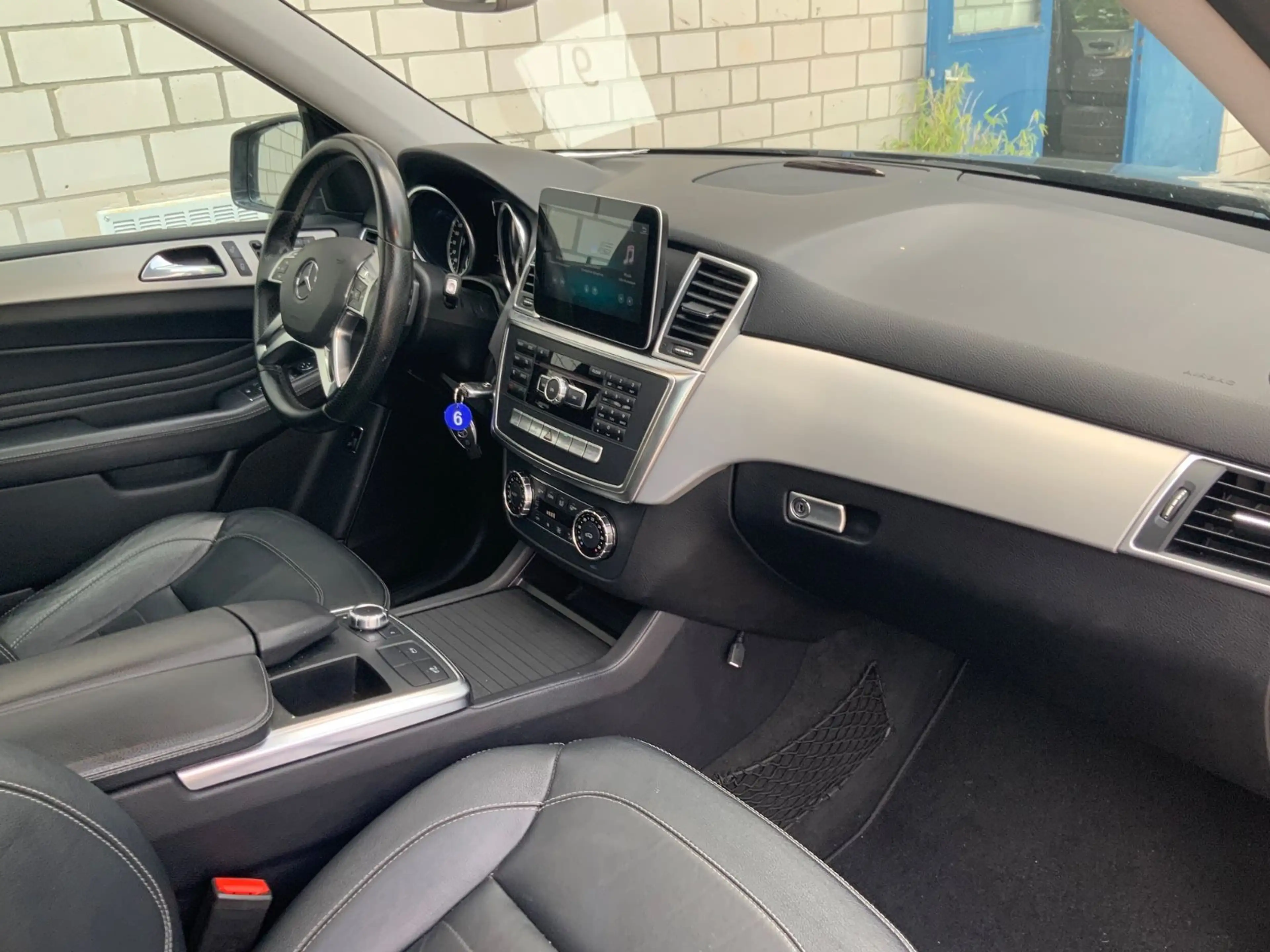 Mercedes-Benz ML 350 CDI BlueTec 4Matic Xen/AHK/SD/MB-Heft — photo 27