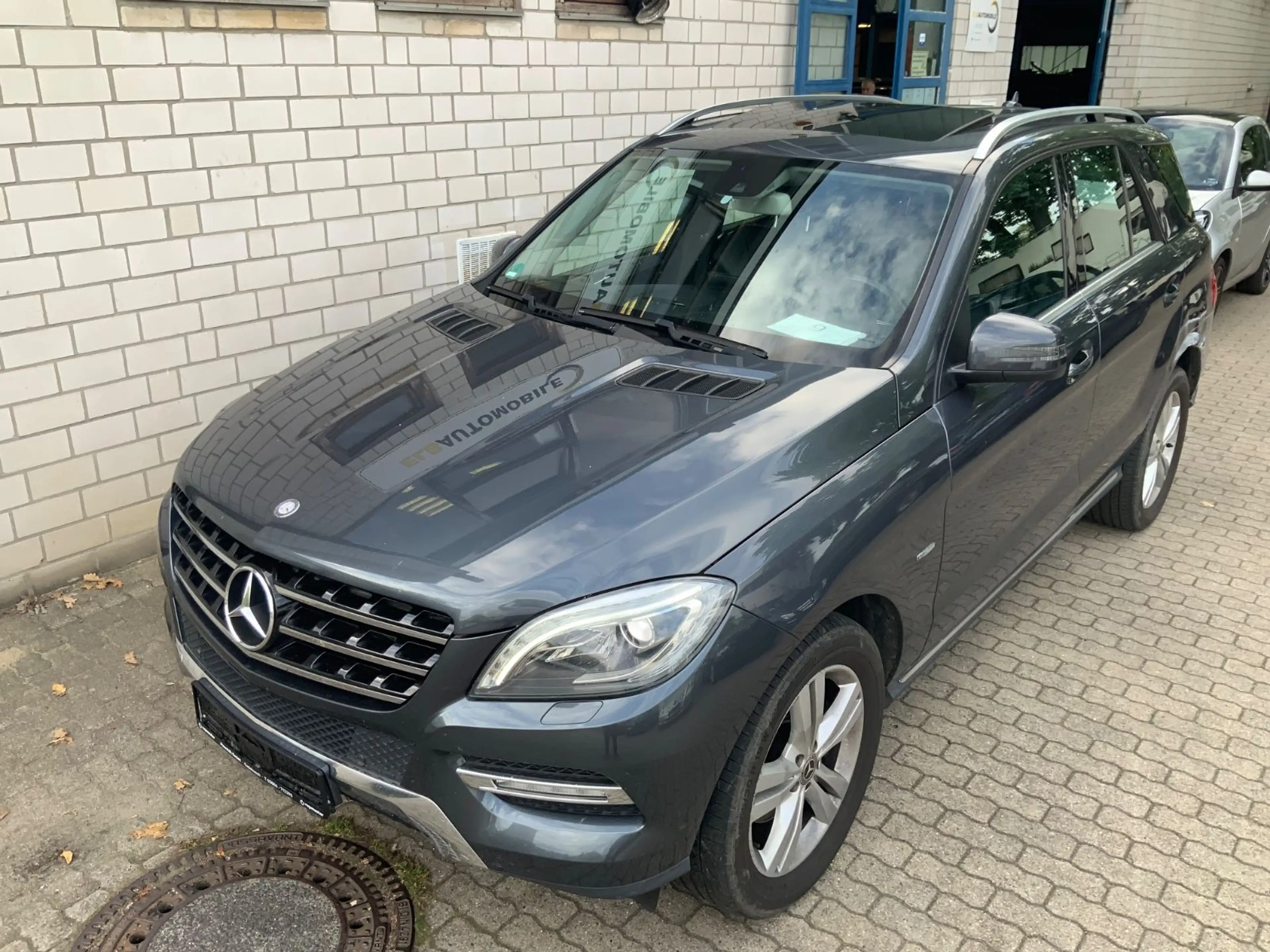 Mercedes-Benz ML 350 CDI BlueTec 4Matic Xen/AHK/SD/MB-Heft — photo 34