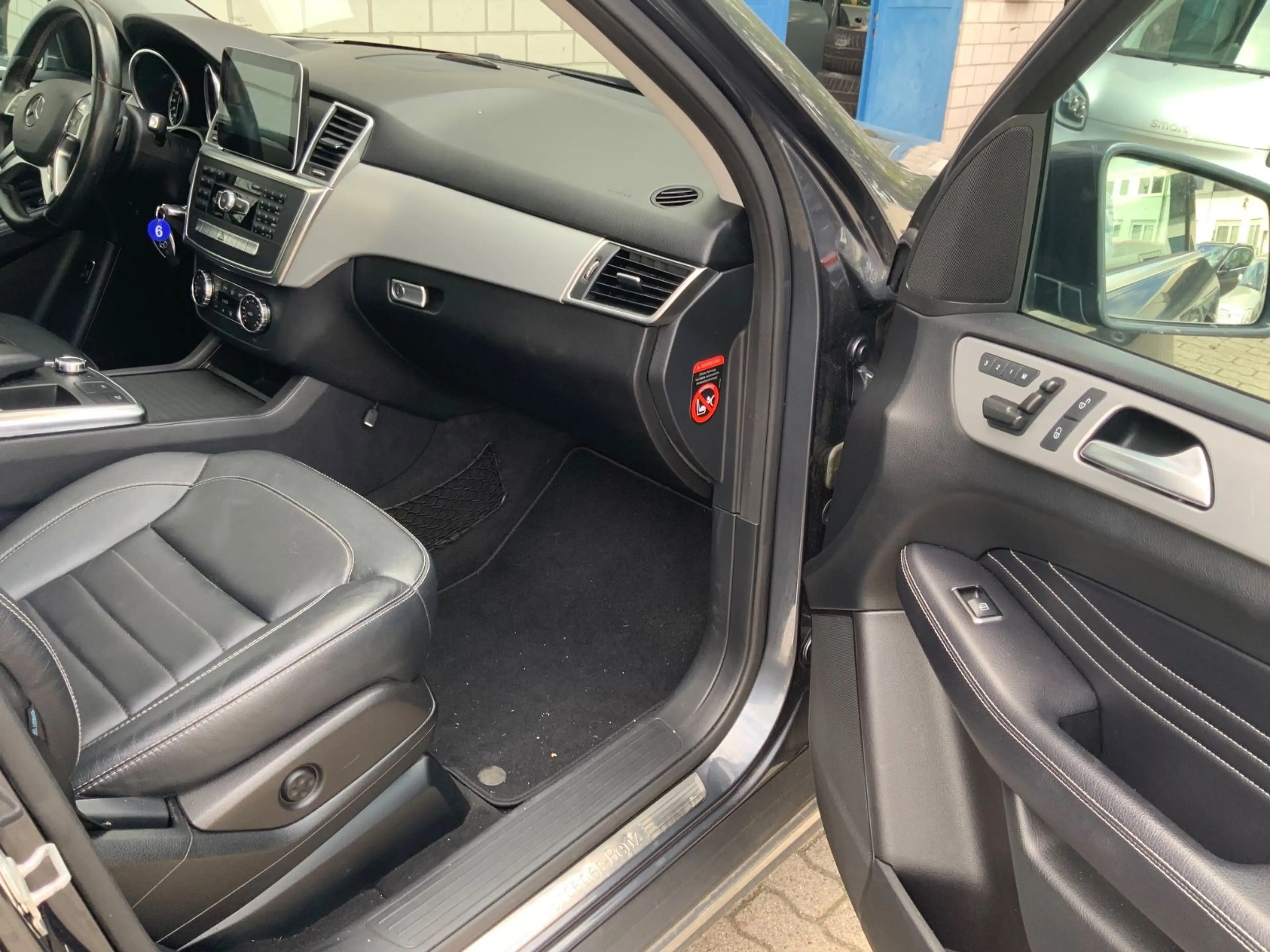 Mercedes-Benz ML 350 CDI BlueTec 4Matic Xen/AHK/SD/MB-Heft — photo 25