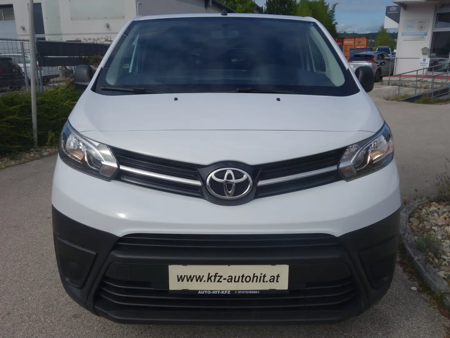 Toyota Proace Verso L2 Lang Shuttle 9 Sitzer***leasing*** Weiß - 2