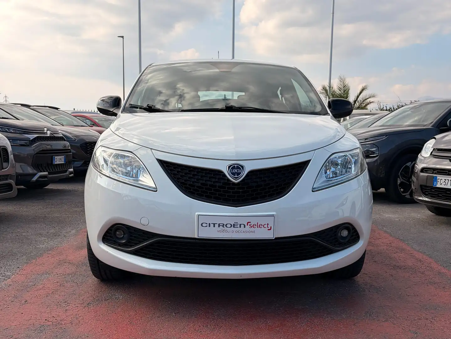 Lancia Ypsilon Ypsilon III 2015 1.2 Platinum s Bianco - 1