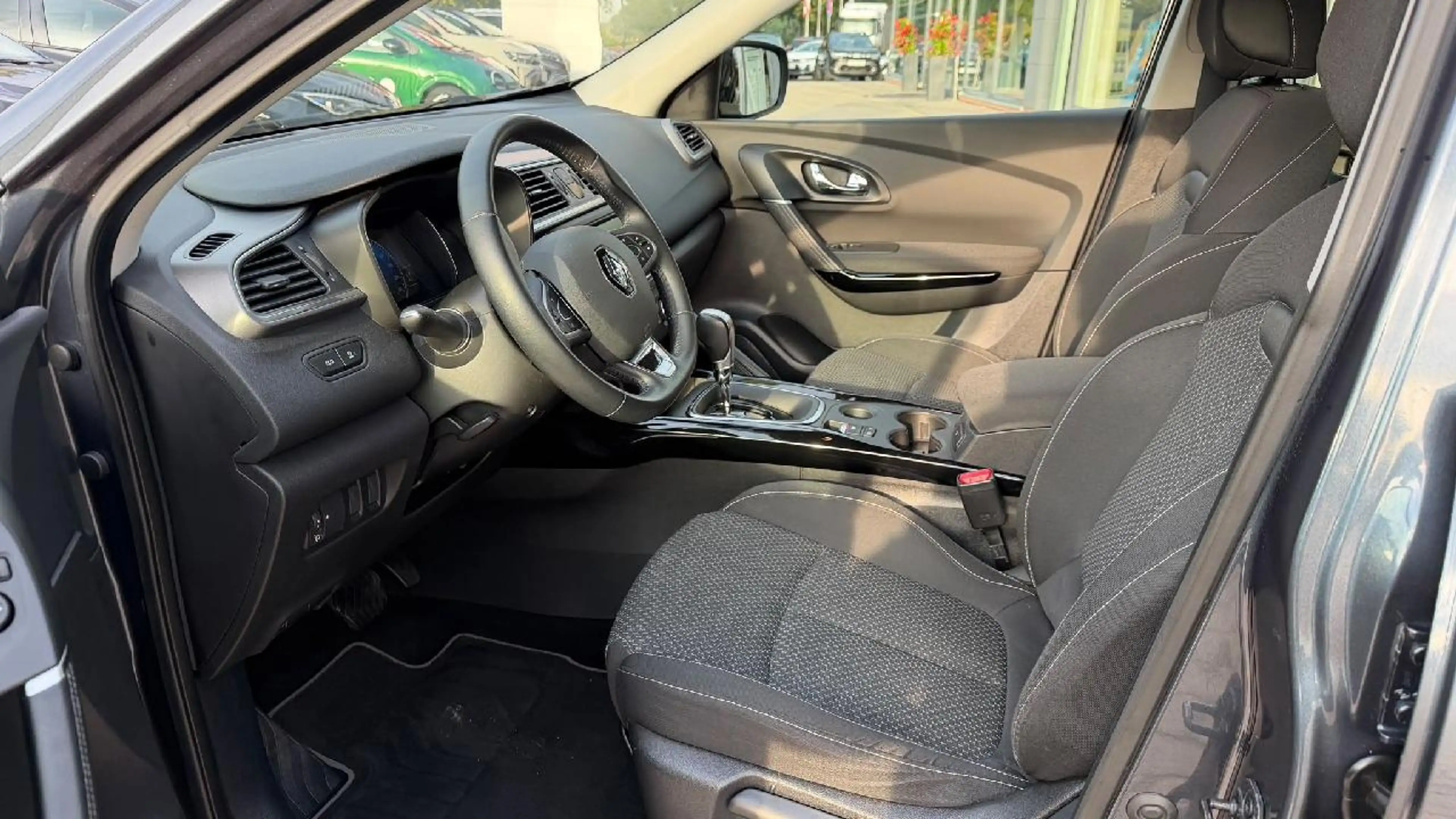 Renault Kadjar Experience TCe 130 EDC — photo 8