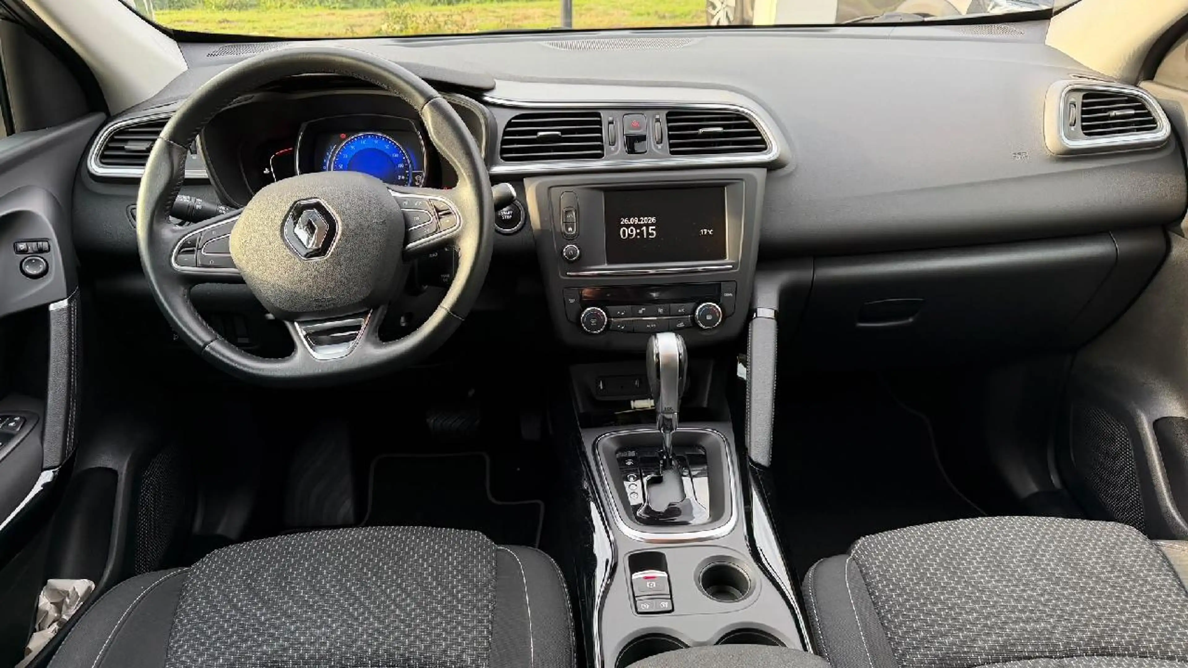 Renault Kadjar Experience TCe 130 EDC — photo 10