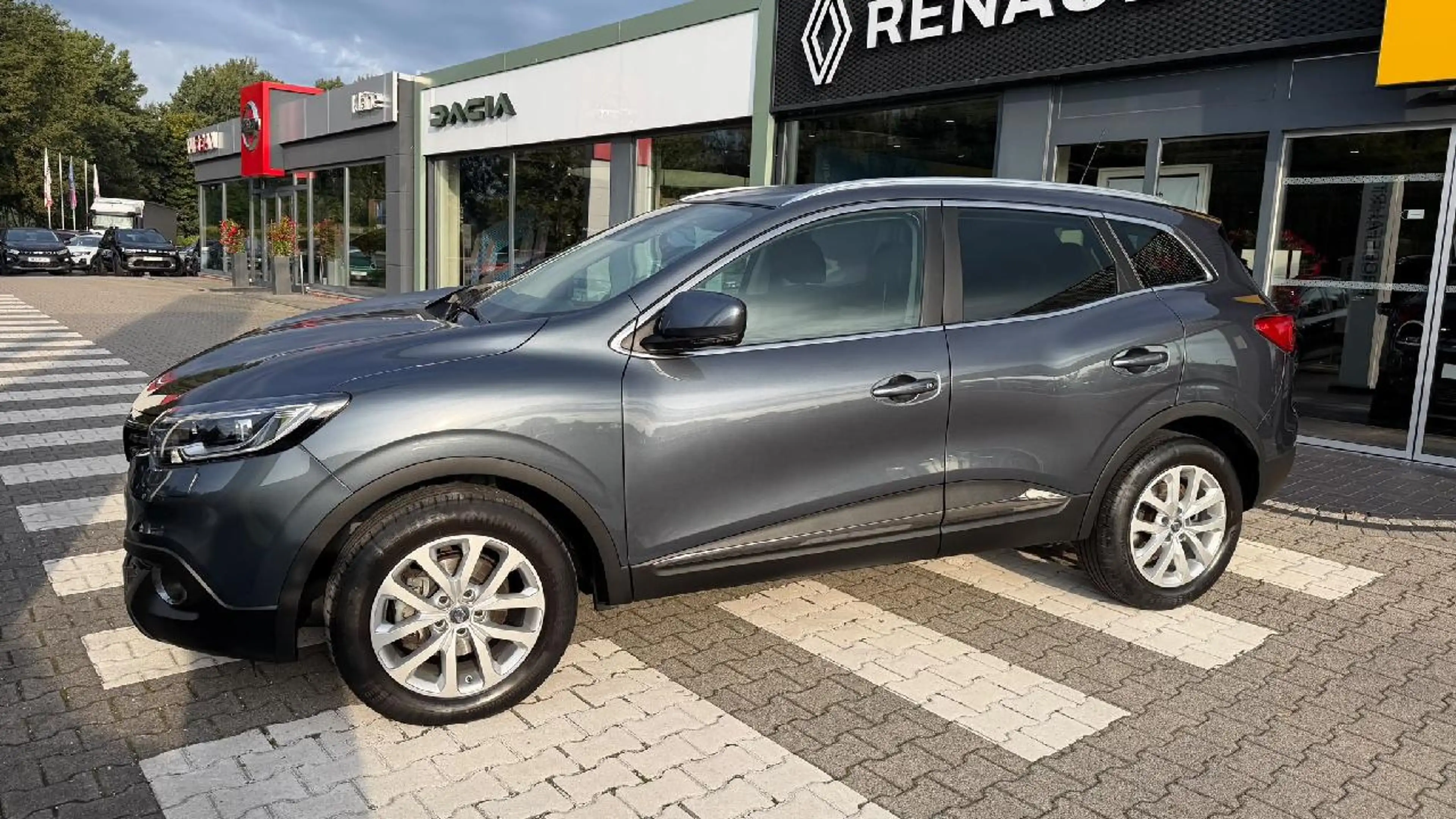 Renault Kadjar Experience TCe 130 EDC — photo 2