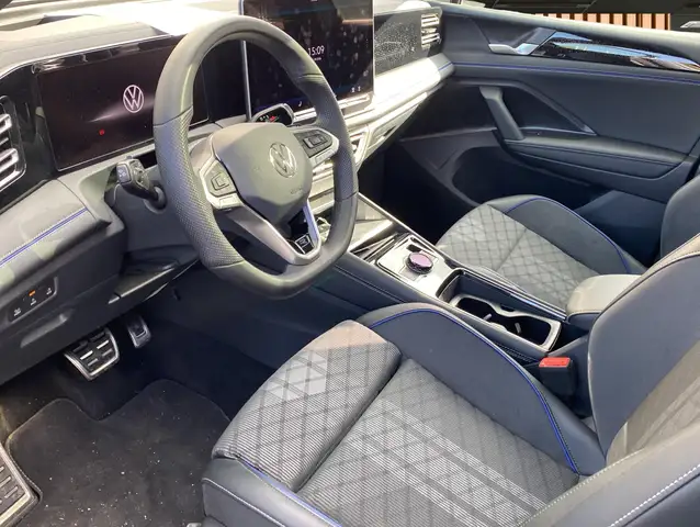Volkswagen Tiguan view 6