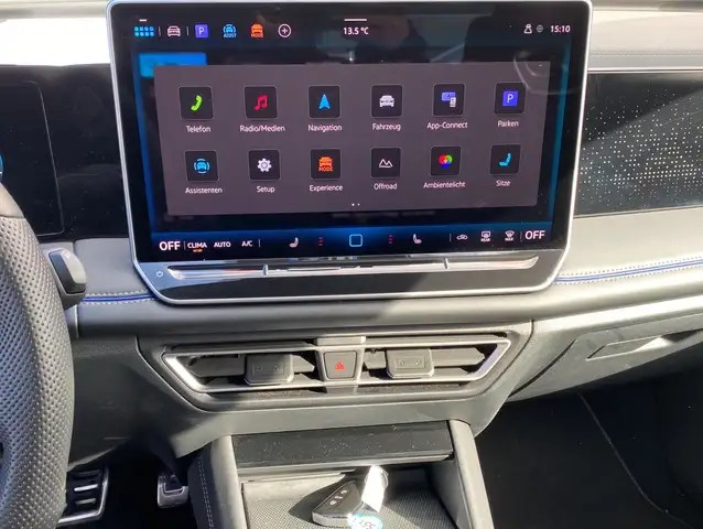 Volkswagen Tiguan view 11