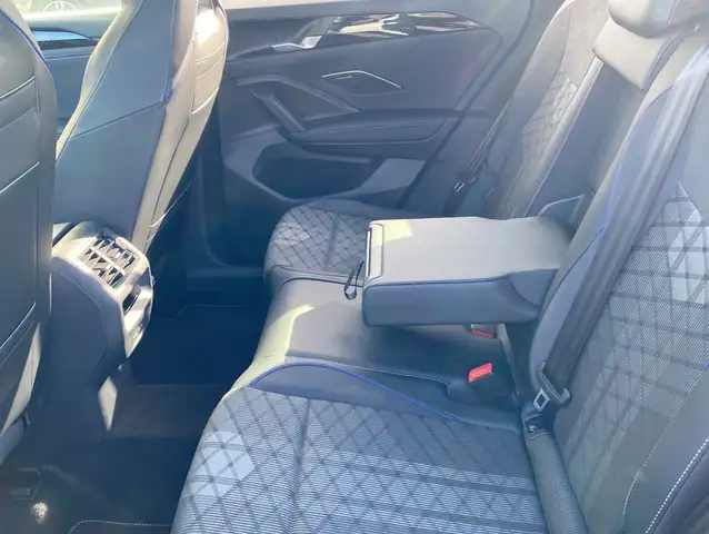 Volkswagen Tiguan view 13
