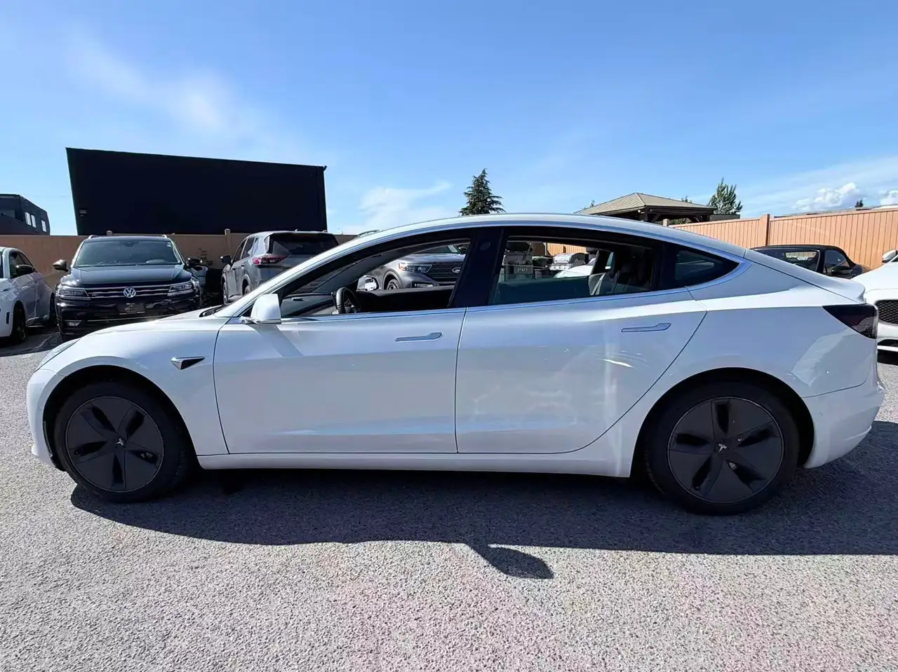 Tesla Model 3 fotografie Tesla Model 3