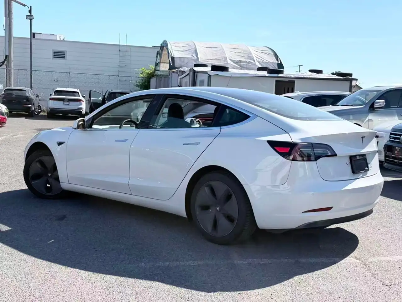 Tesla Model 3 fotografie Tesla Model 3