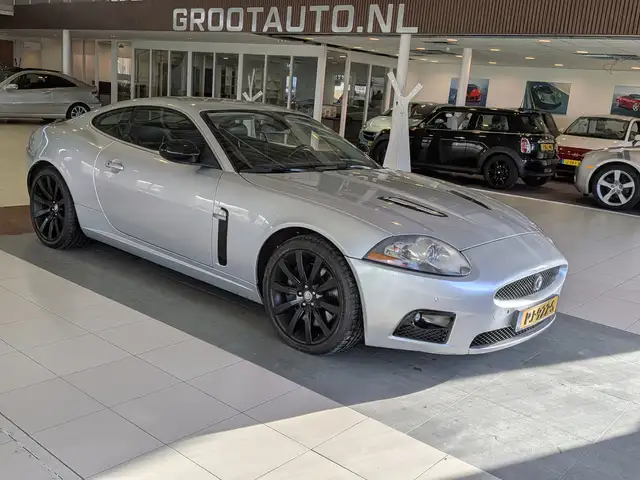 Jaguar XKR 4.2 V8 Coupé Automaat Supercharged 417PK Youngtime