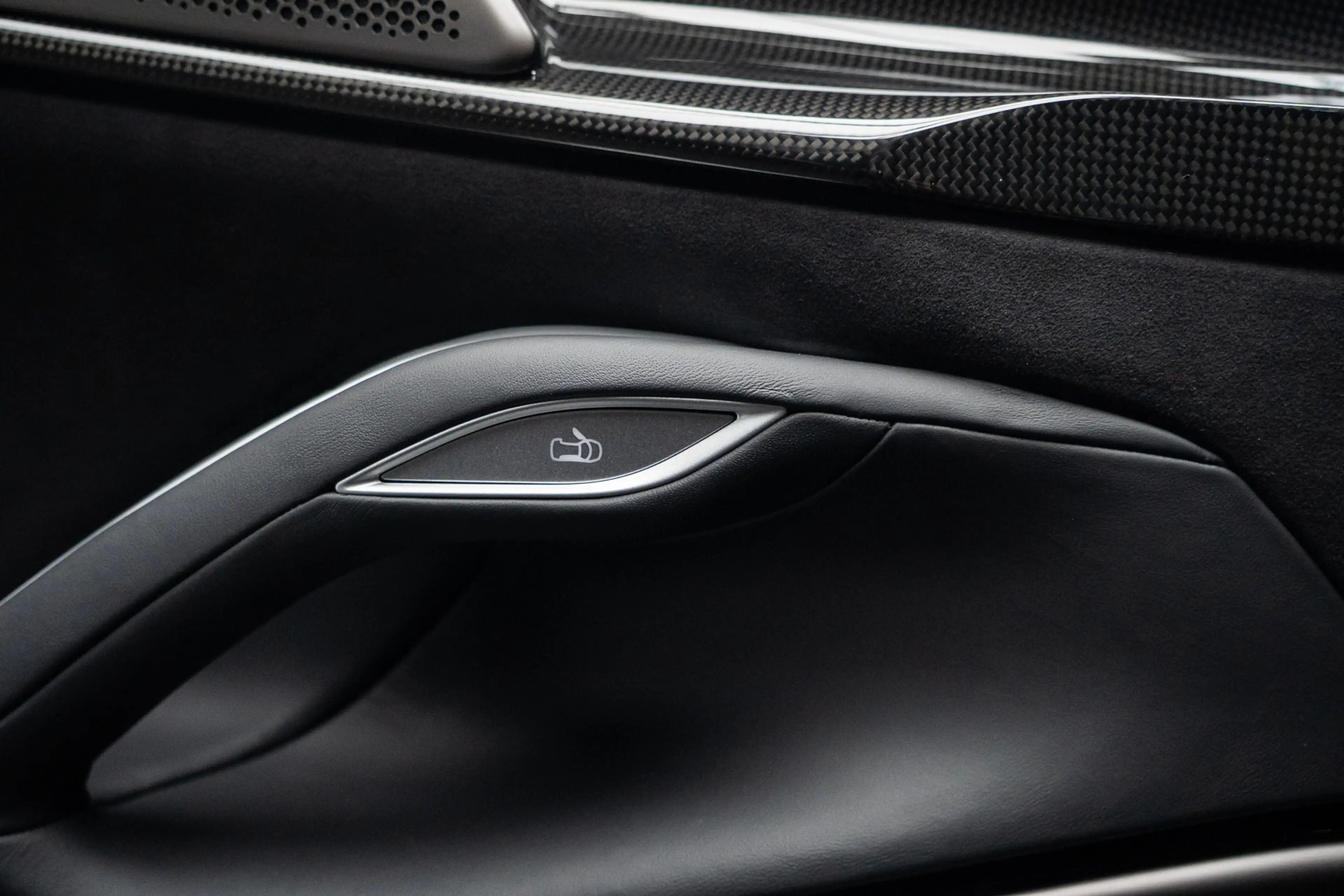 Ferrari Purosangue 6.5 V12 Carbon exterieur/interieur - Panorama - Ma — photo 32