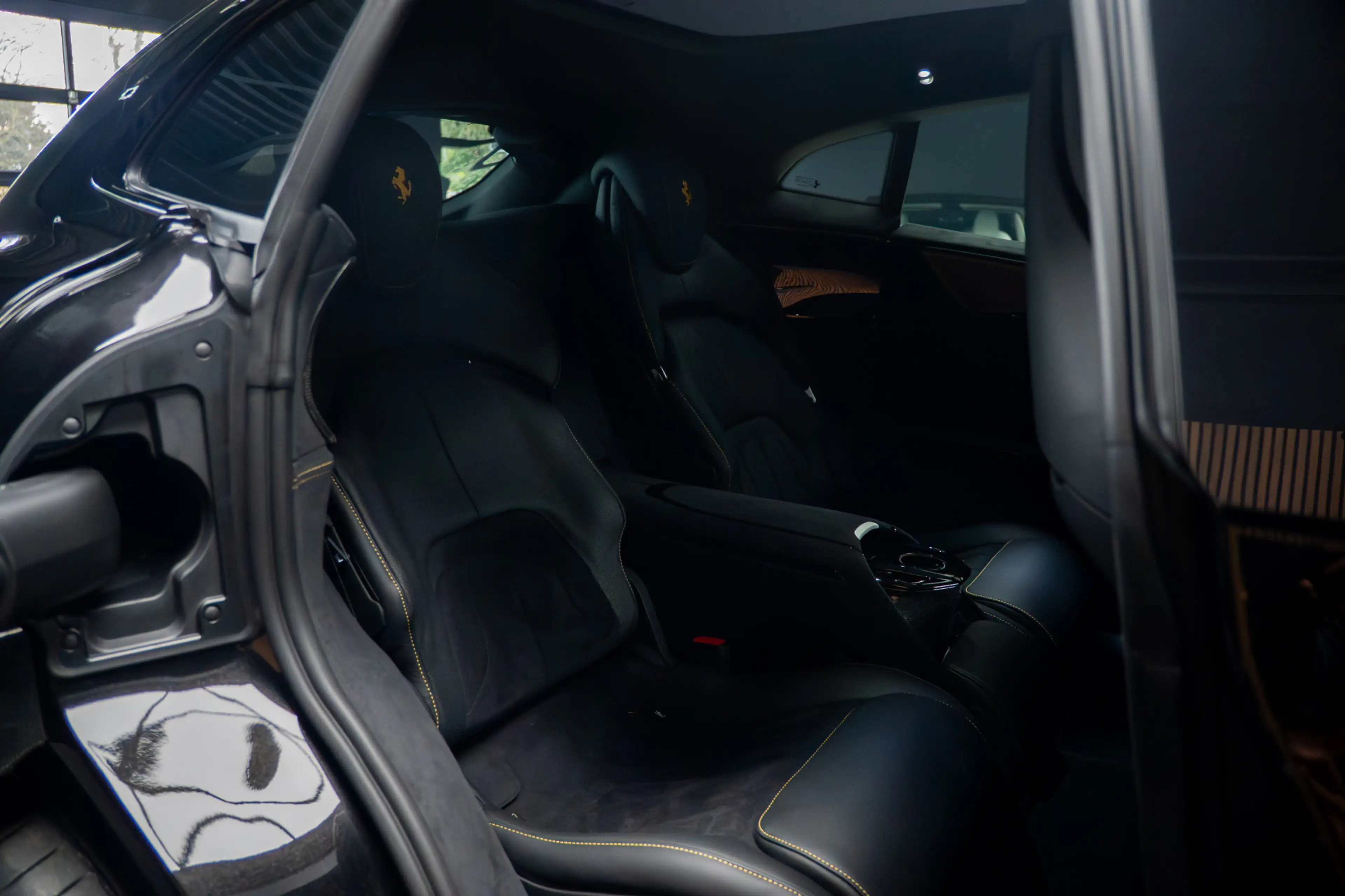 Ferrari Purosangue 6.5 V12 Carbon exterieur/interieur - Panorama - Ma — photo 33