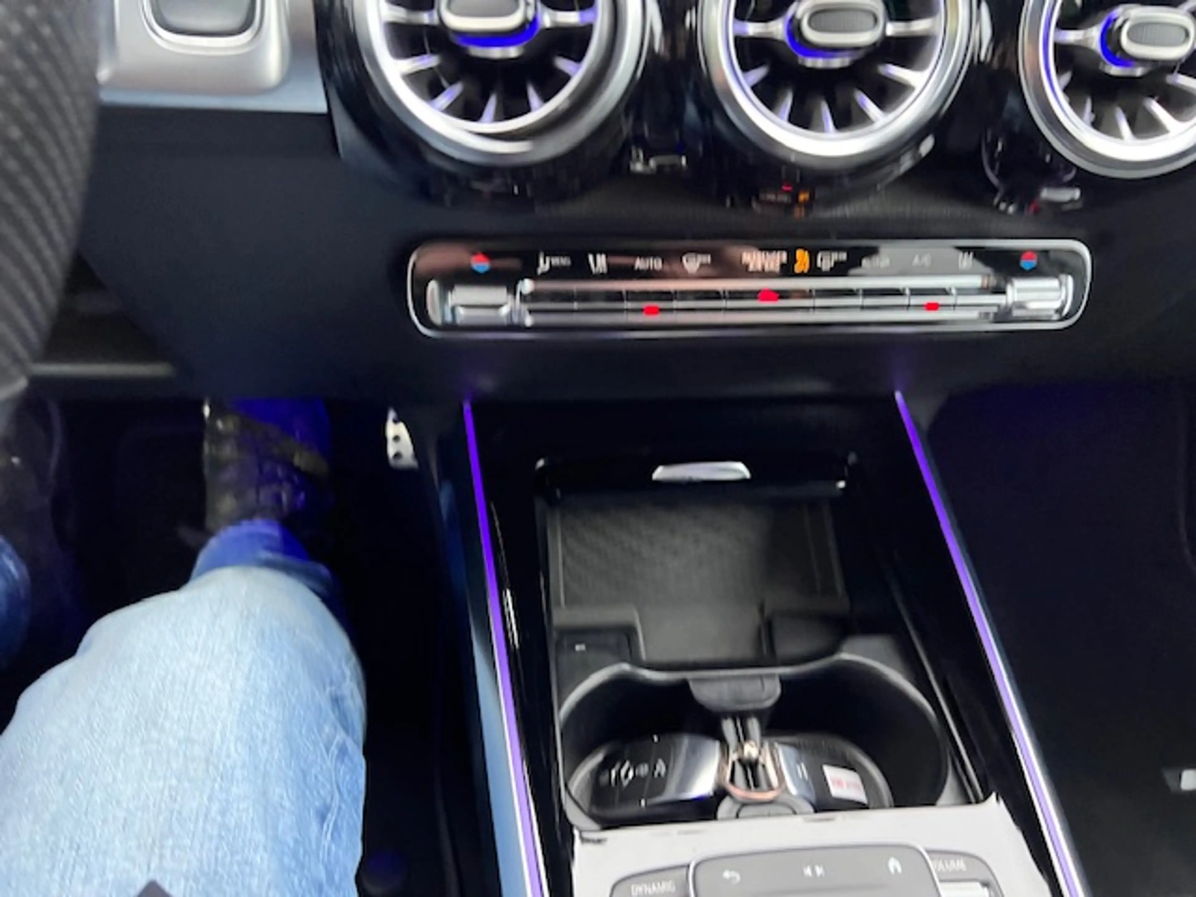 Mercedes-Benz EQB 350 4 MATIC PROGRESSIVE ADVANCED PLUS — photo 15