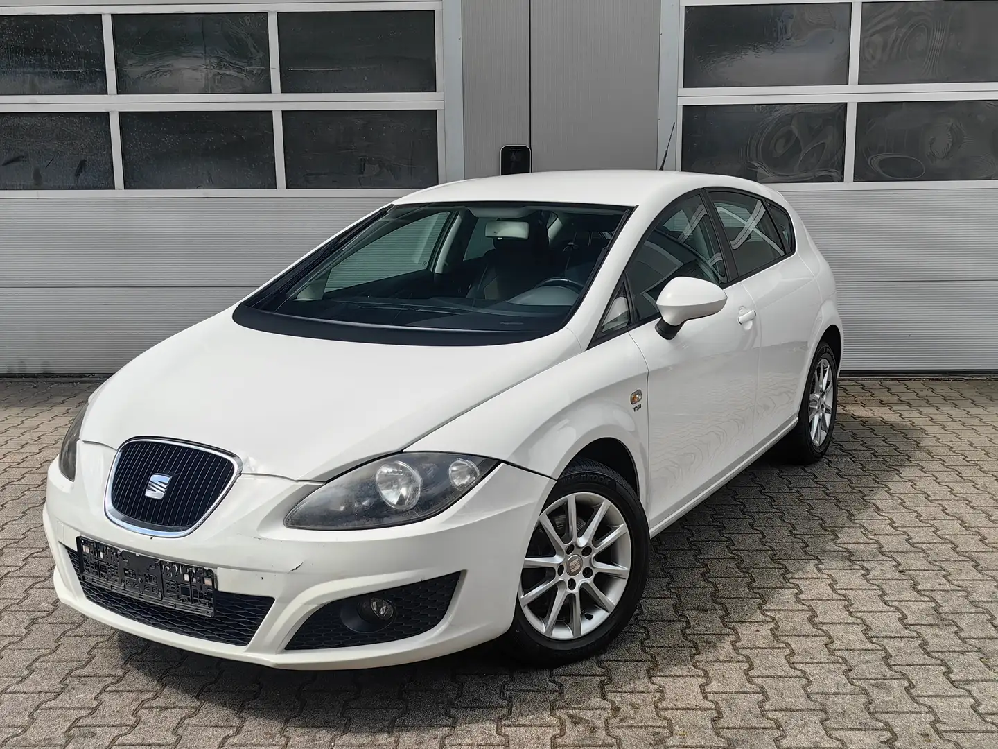 SEAT Leon Stylance / Style KLIMA|MFL|TEMPOMAT|TÜV NEU Blanc - 1