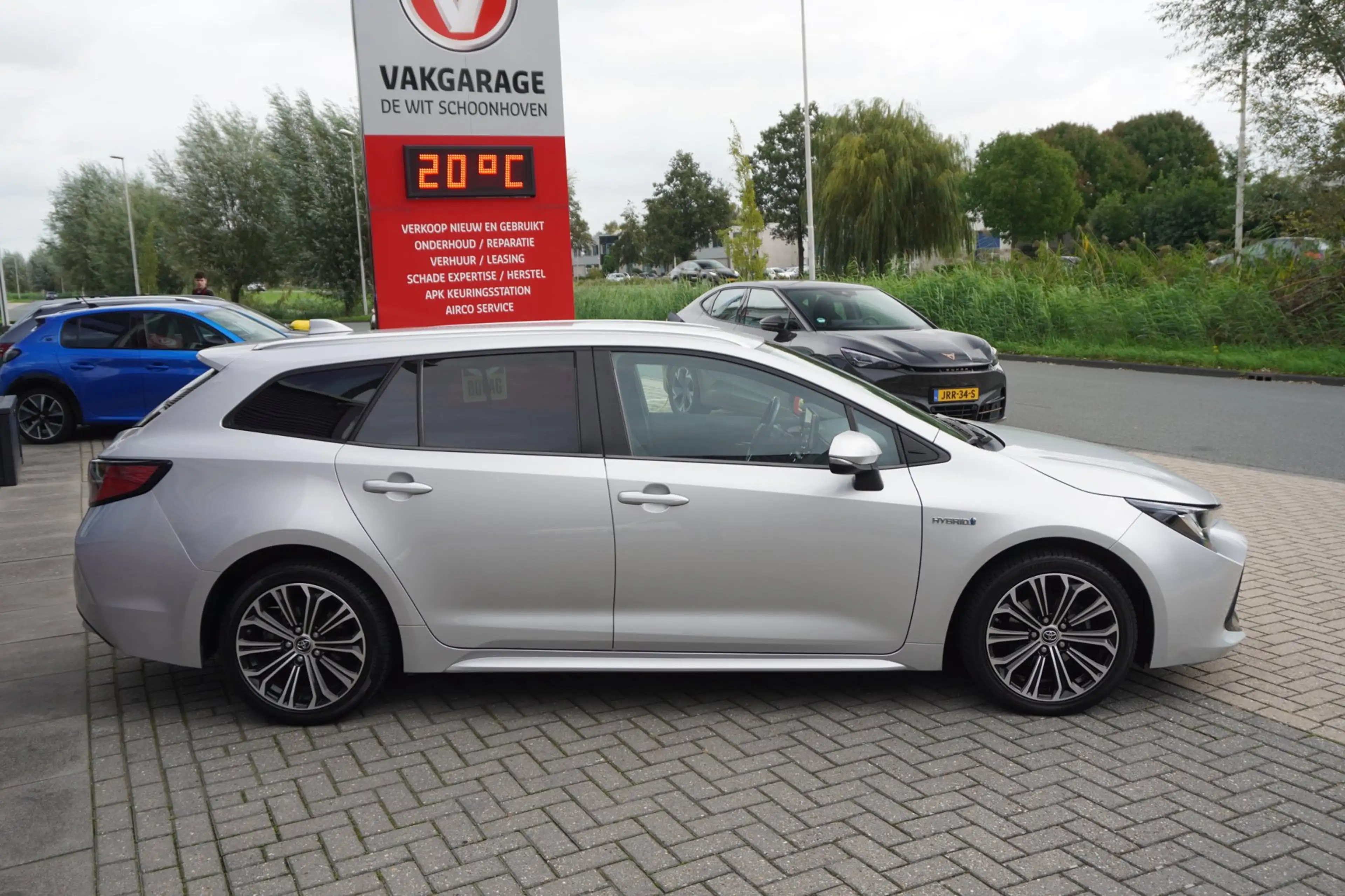 Toyota Corolla Touring Sports 1.8 Hybrid Dynamic — photo 3