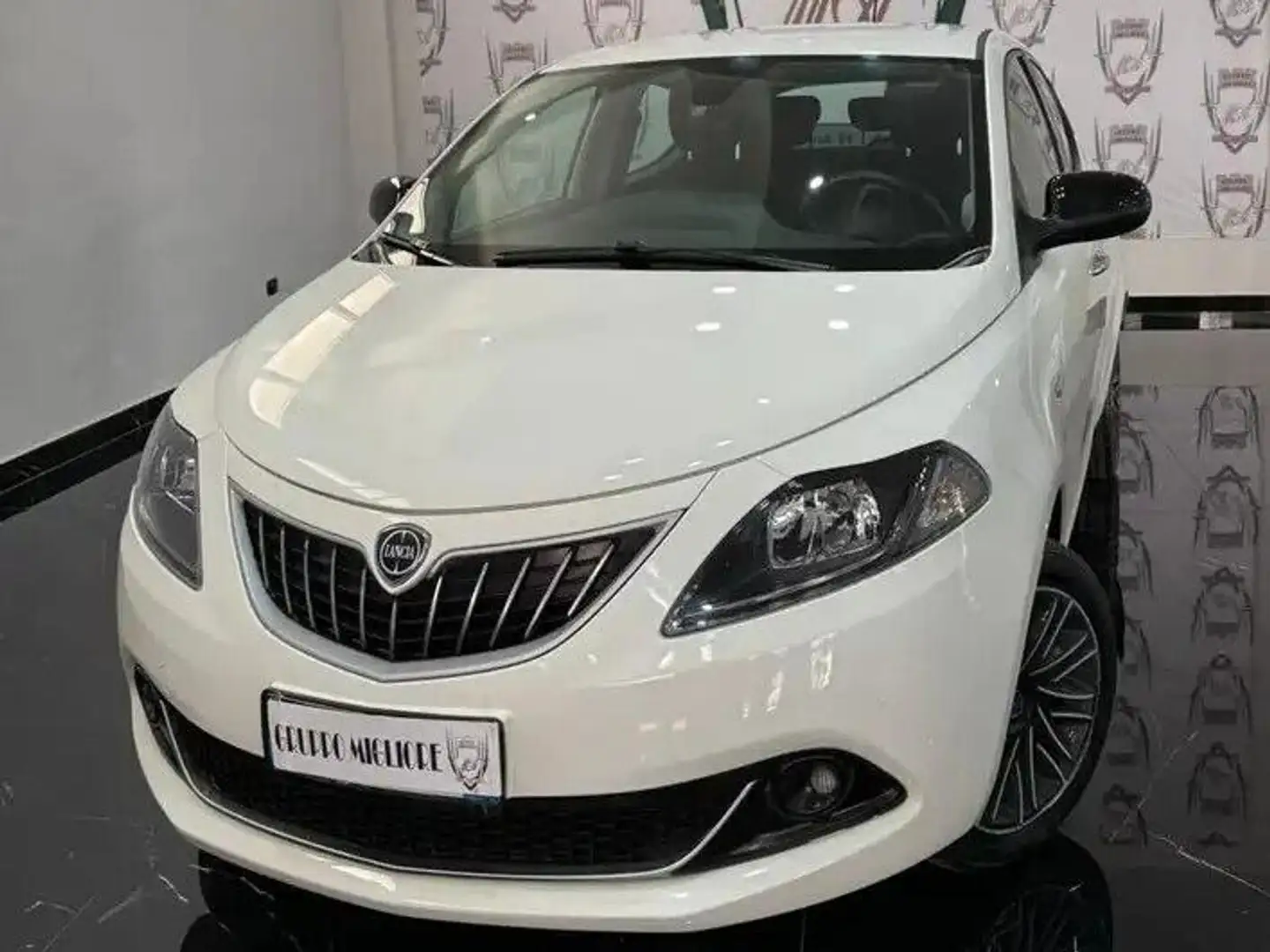 Lancia Ypsilon Ypsilon 1.2 Silver Gpl 69cv Bianco - 2