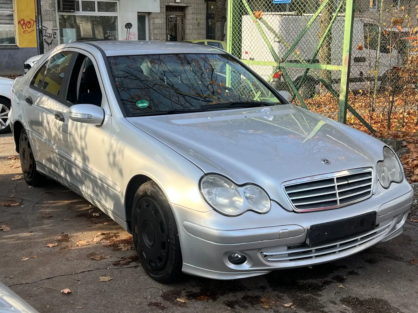 Mercedes-Benz C 200 C 200 CDI Limousine 128.000KM Klima Euro 4 2007 Silber - 2