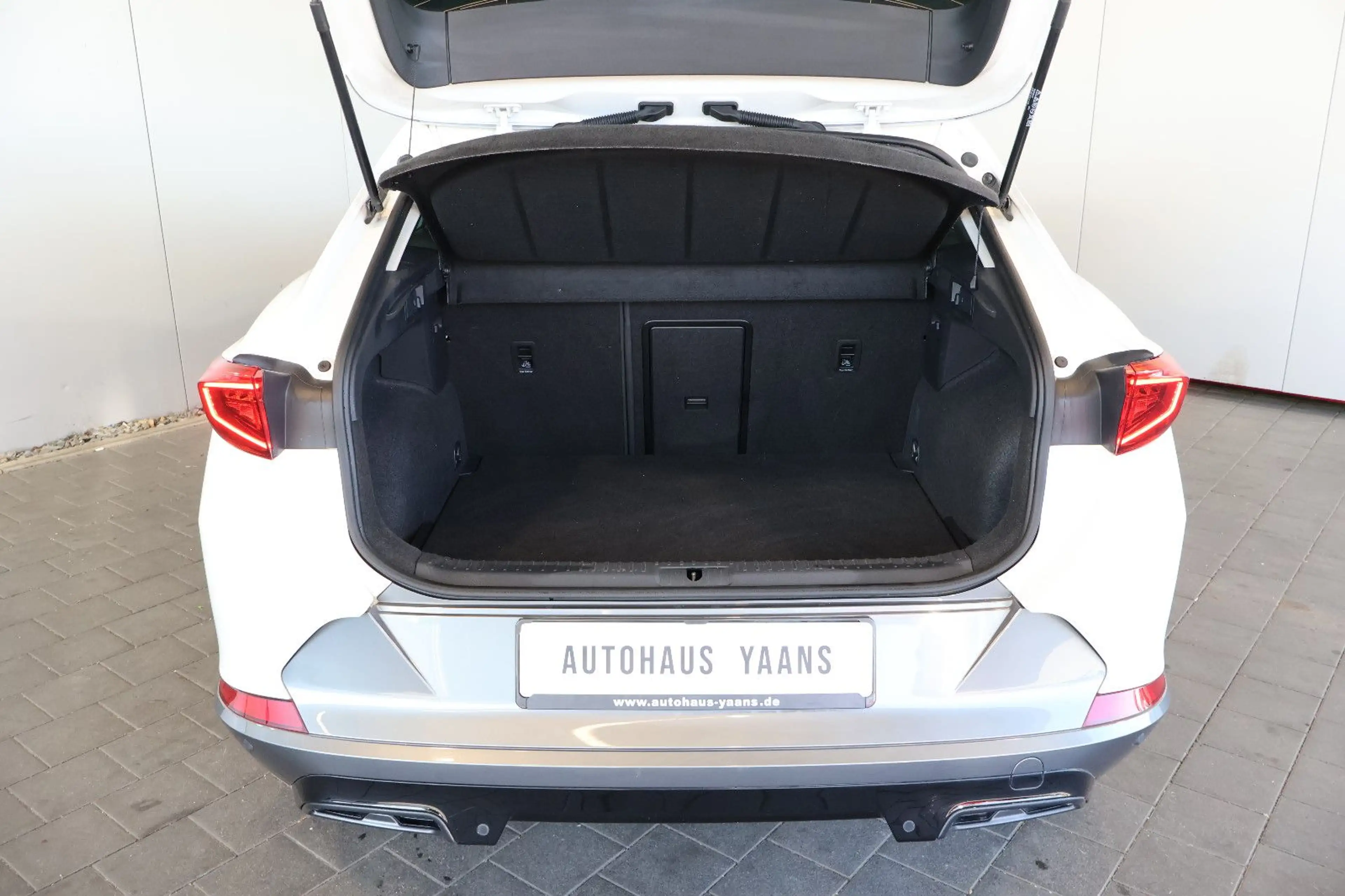 CUPRA Formentor 1.5 TSI AID+ACC+LANE+KEY+LED+18" — photo 14