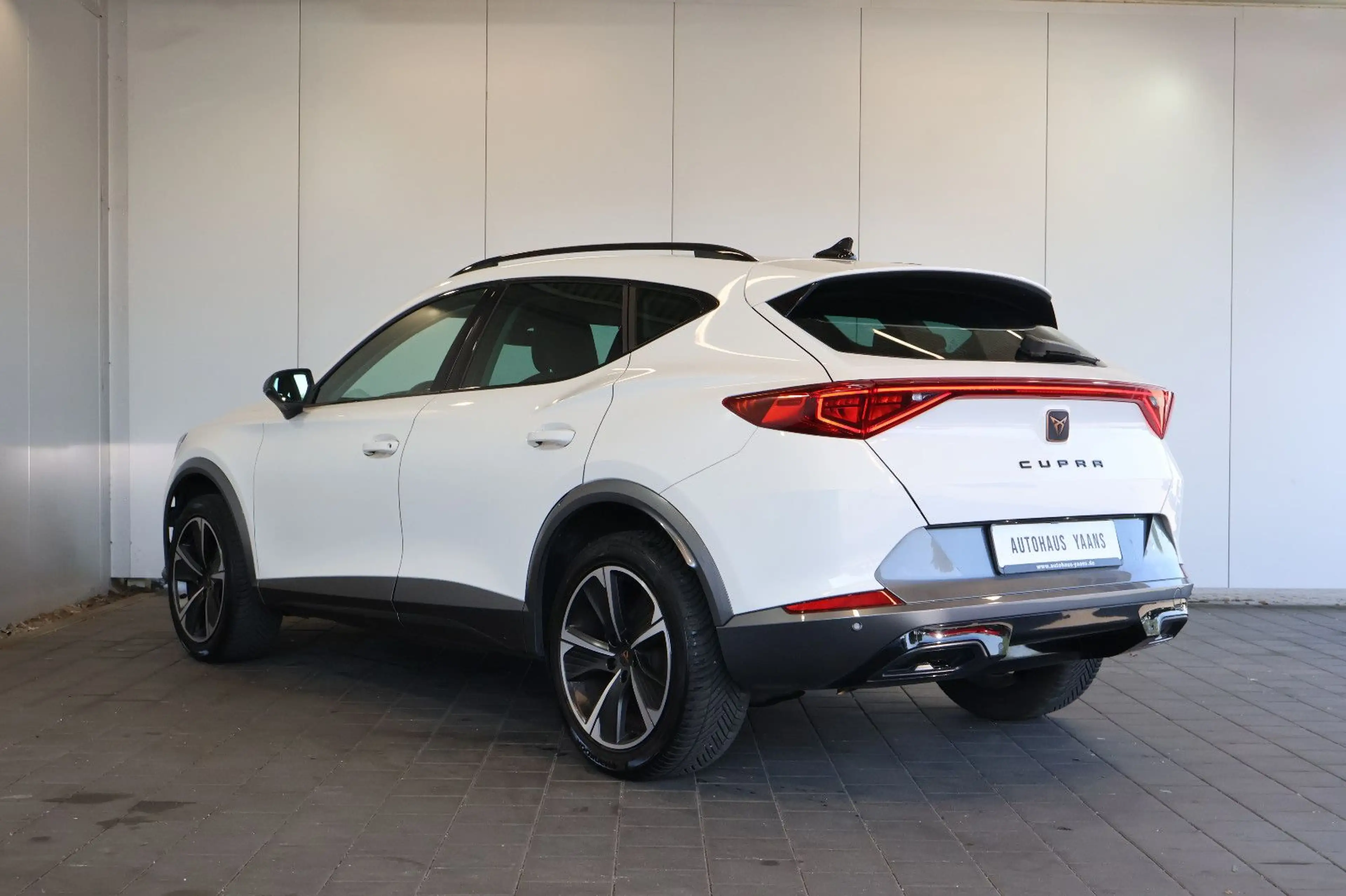 CUPRA Formentor 1.5 TSI AID+ACC+LANE+KEY+LED+18" — photo 6
