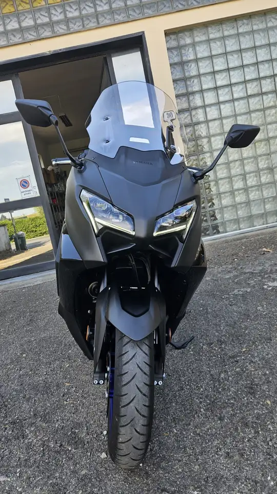Yamaha Tmax 560