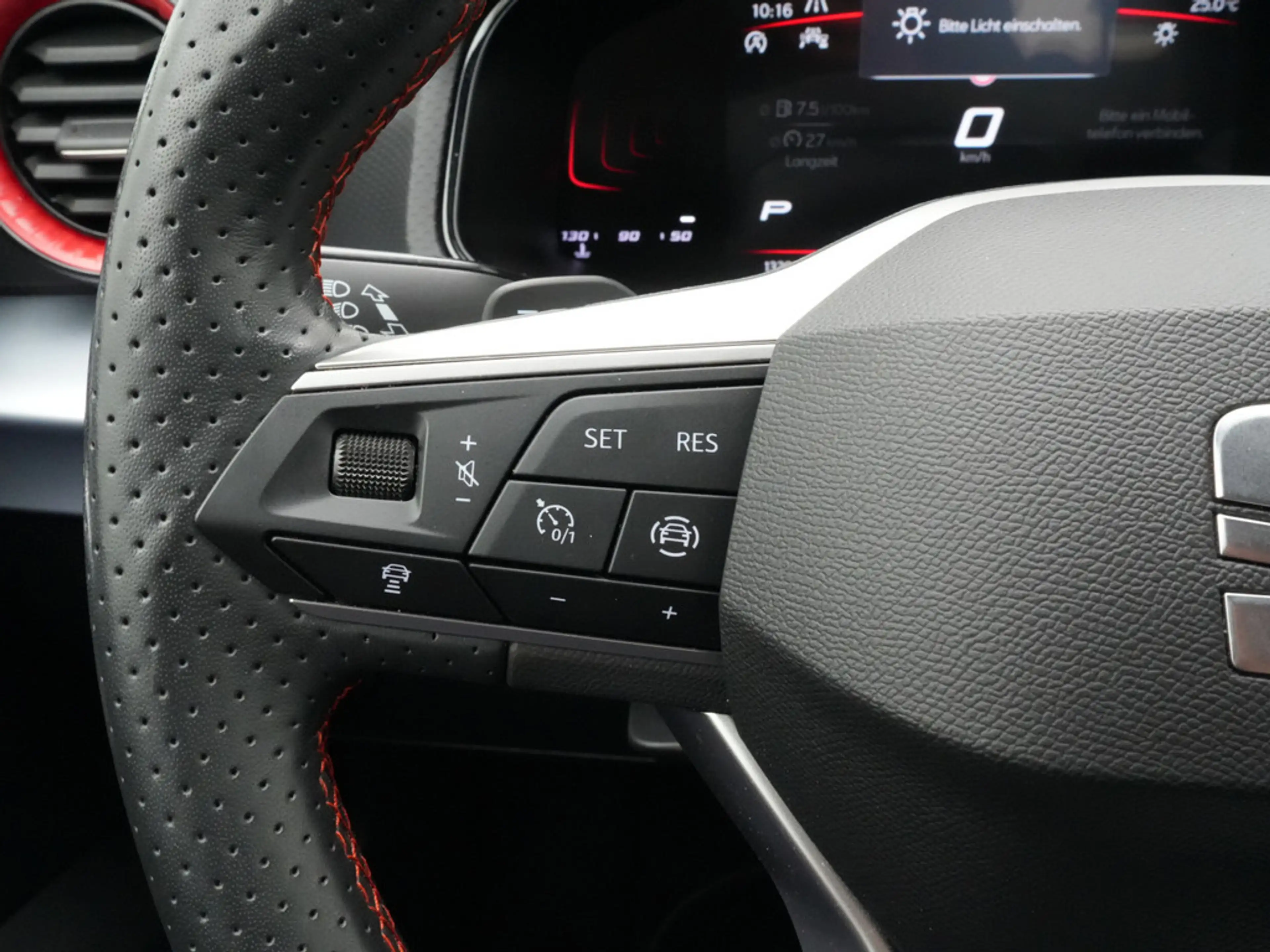 SEAT Arona FR DSG NAVI VIRT ACC KAM SHZ CARPLAY — photo 7