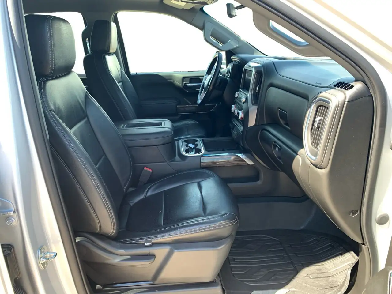 GMC Sierra 1500 снимка GMC Sierra 1500
