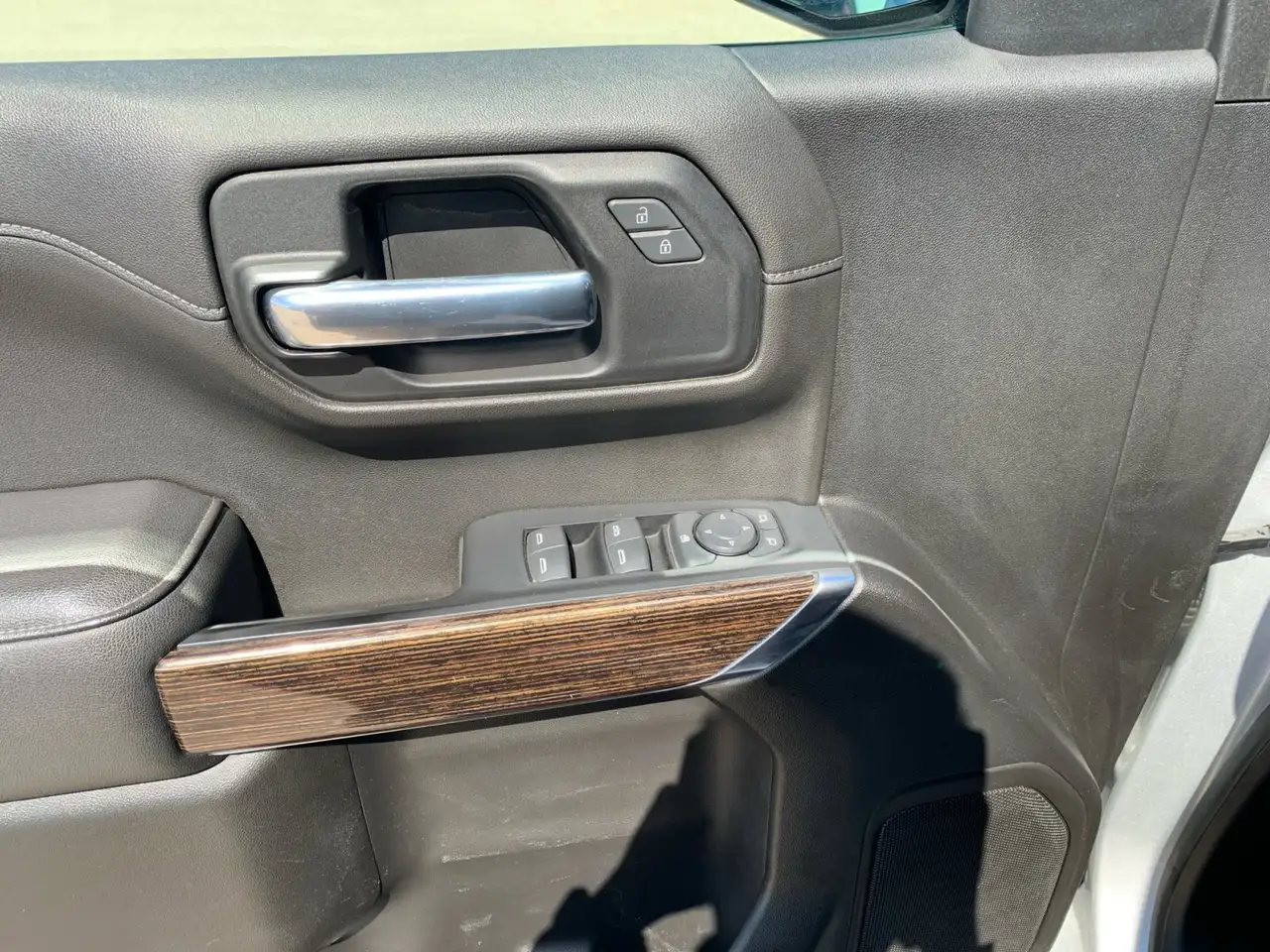 GMC Sierra 1500 снимка GMC Sierra 1500