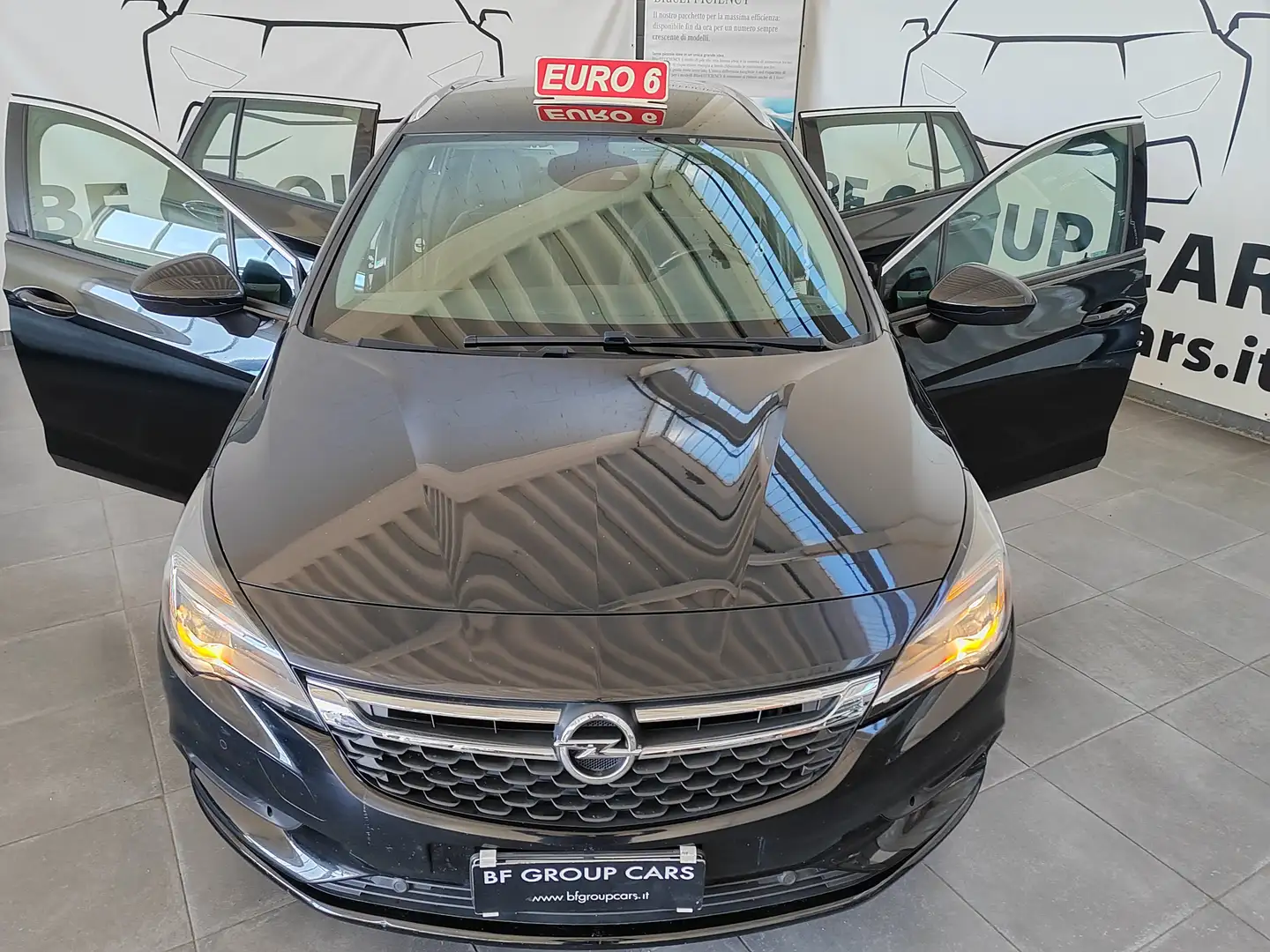 Opel Astra SPORTS TOURER 1.6 cdti Nero - 1